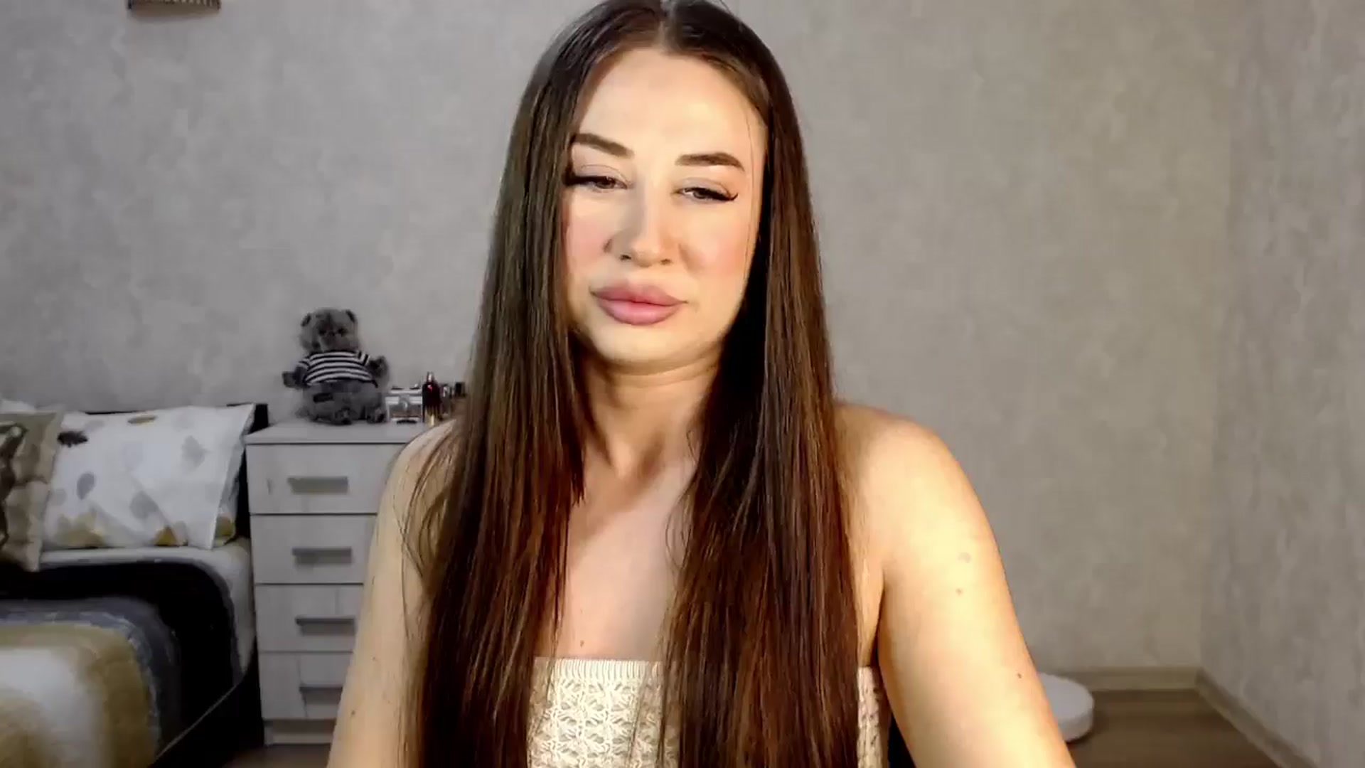 Gallery image thumbnail from SaintNicole's myfreecams stream on, 05/12/2025, 18:51 image 6 of 20