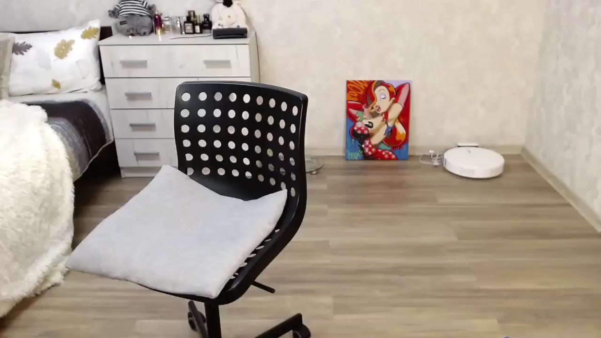 Gallery image thumbnail from SaintNicole's myfreecams stream on, 06/15/2025, 21:04 image 5 of 20