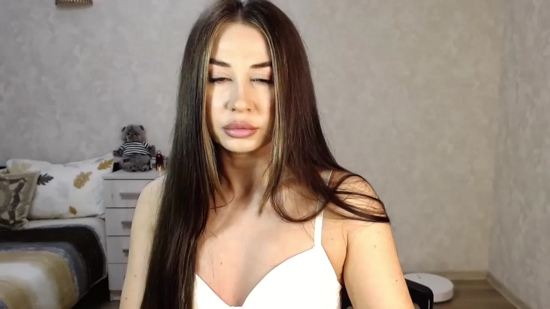 Gallery image thumbnail from SaintNicole's myfreecams stream on, 06/24/2025, 21:32 image 1 of 20