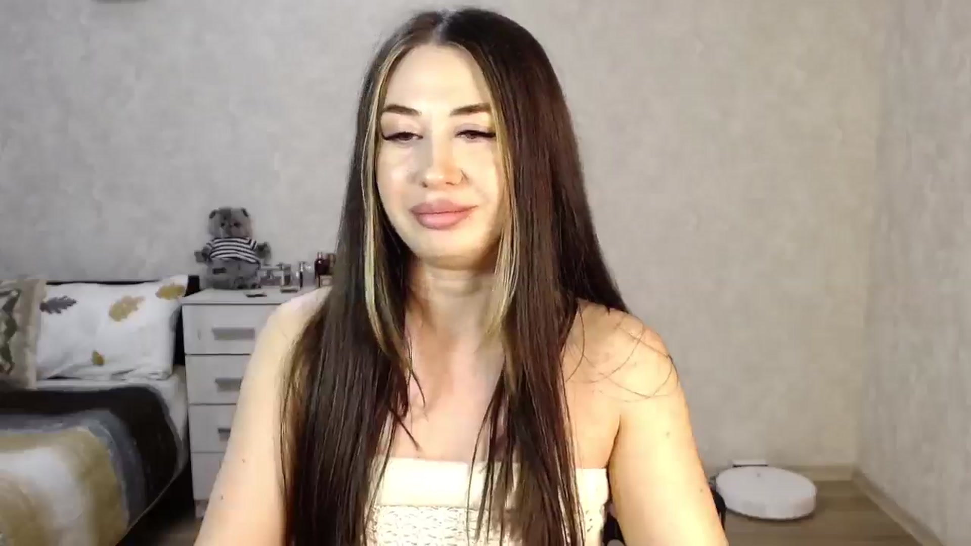 Gallery image thumbnail from SaintNicole's myfreecams stream on, 07/19/2025, 21:30 image 7 of 20