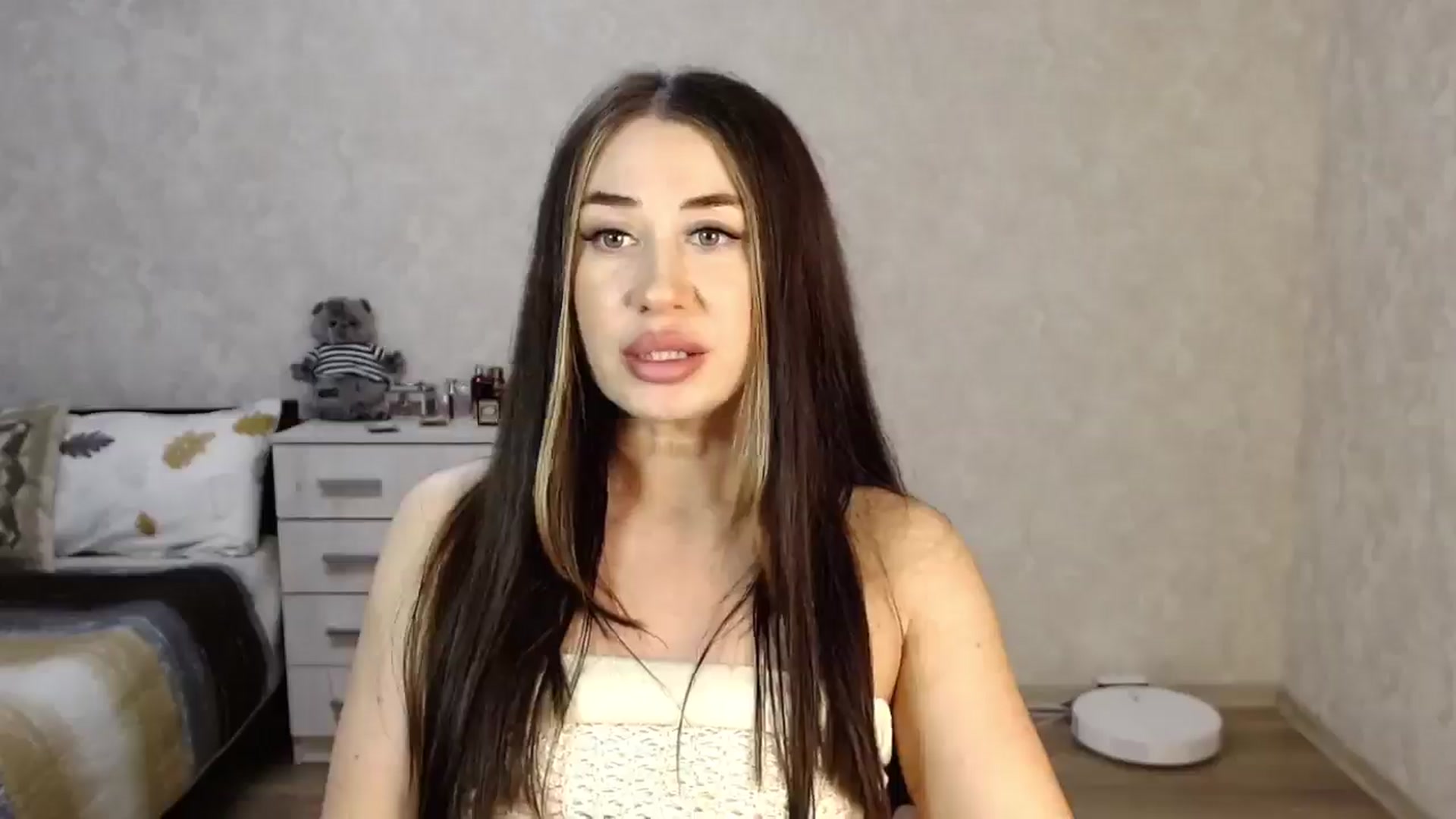 Gallery image thumbnail from SaintNicole's myfreecams stream on, 07/19/2025, 21:30 image 9 of 20