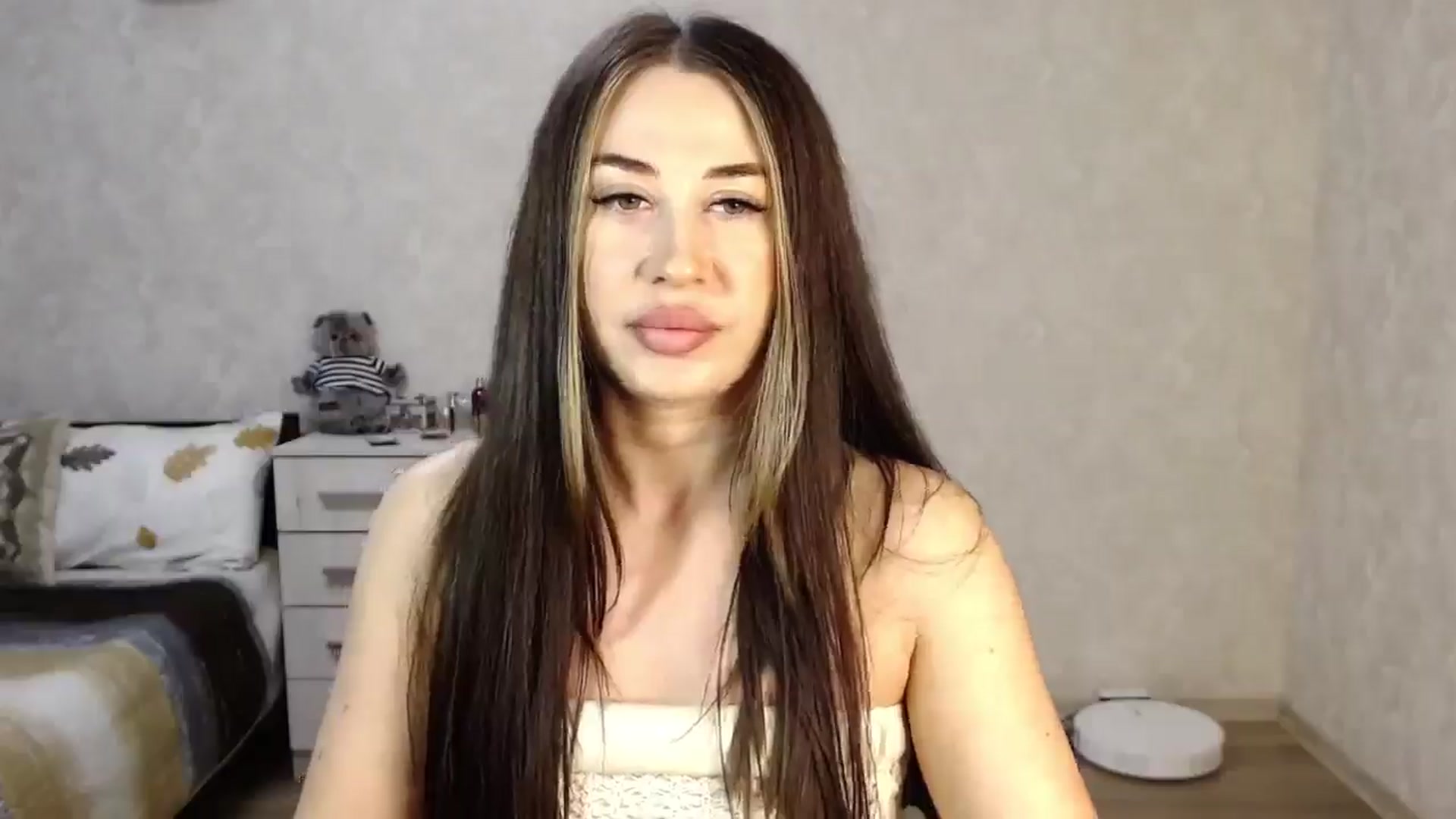 Gallery image thumbnail from SaintNicole's myfreecams stream on, 07/19/2025, 21:30 image 6 of 20