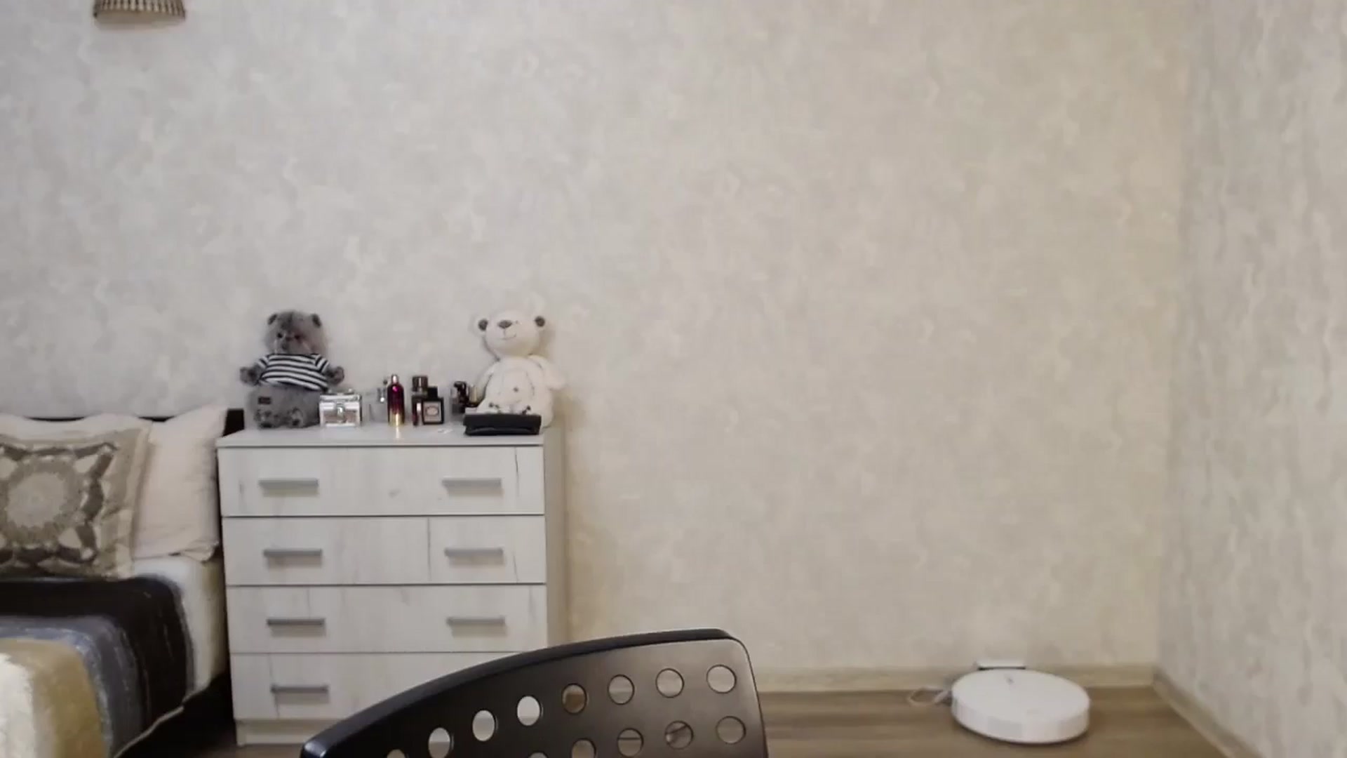 Gallery image thumbnail from SaintNicole's myfreecams stream on, 07/24/2025, 19:42 image 3 of 20