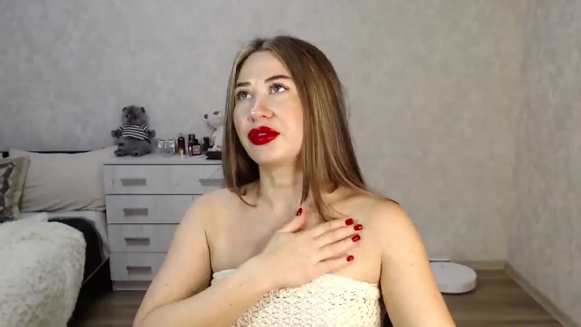Gallery image thumbnail from SaintNicole's myfreecams stream on, 08/05/2025, 20:08 image 7 of 20