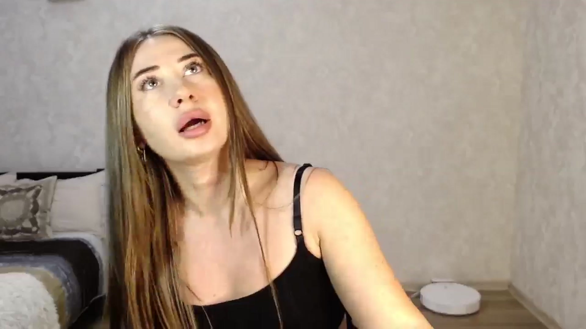 Gallery image thumbnail from SaintNicole's myfreecams stream on, 08/11/2025, 22:11 image 10 of 20
