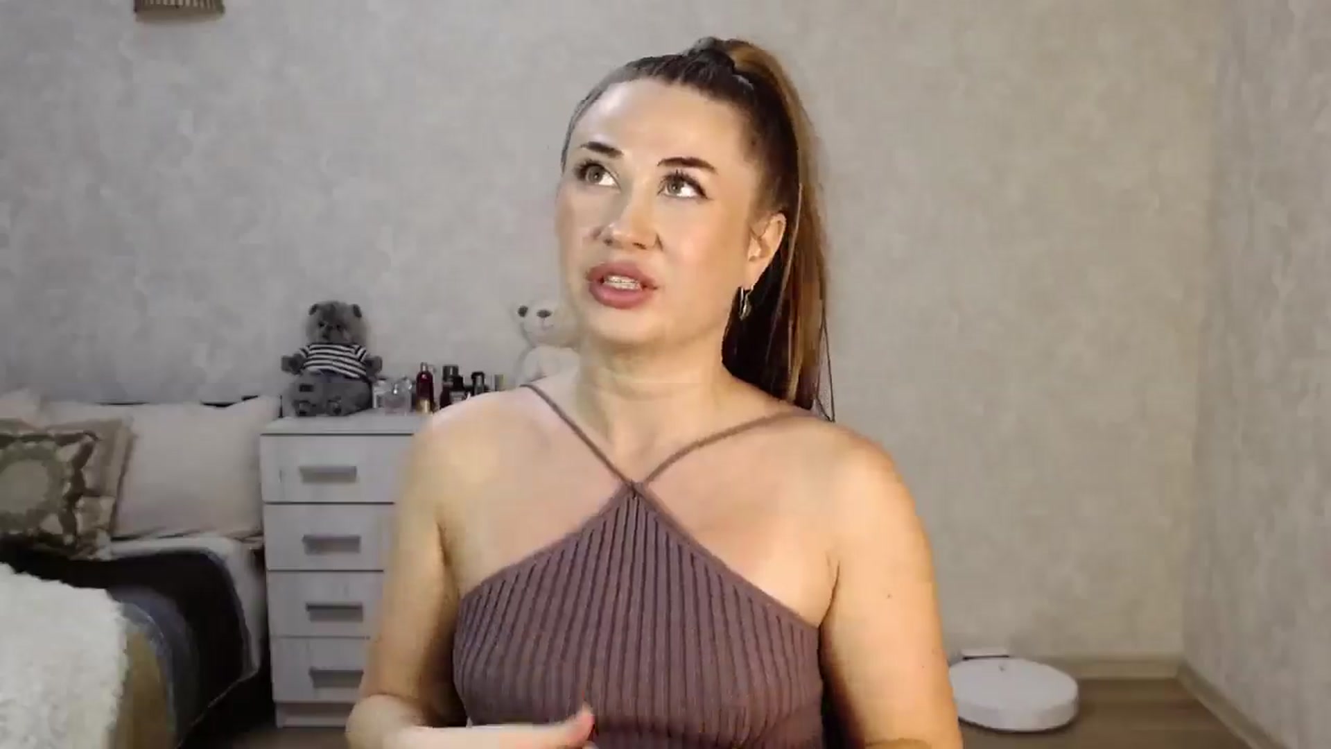 Gallery image thumbnail from SaintNicole's myfreecams stream on, 08/12/2025, 23:26 image 15 of 20