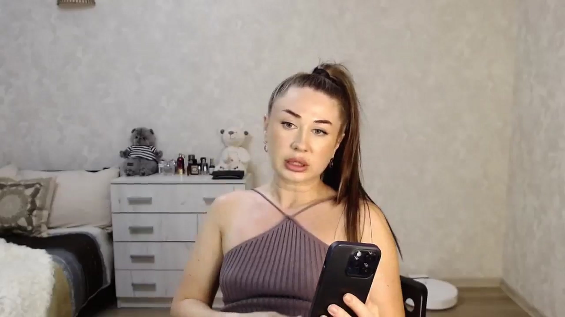 Gallery image thumbnail from SaintNicole's myfreecams stream on, 08/12/2025, 23:26 image 18 of 20