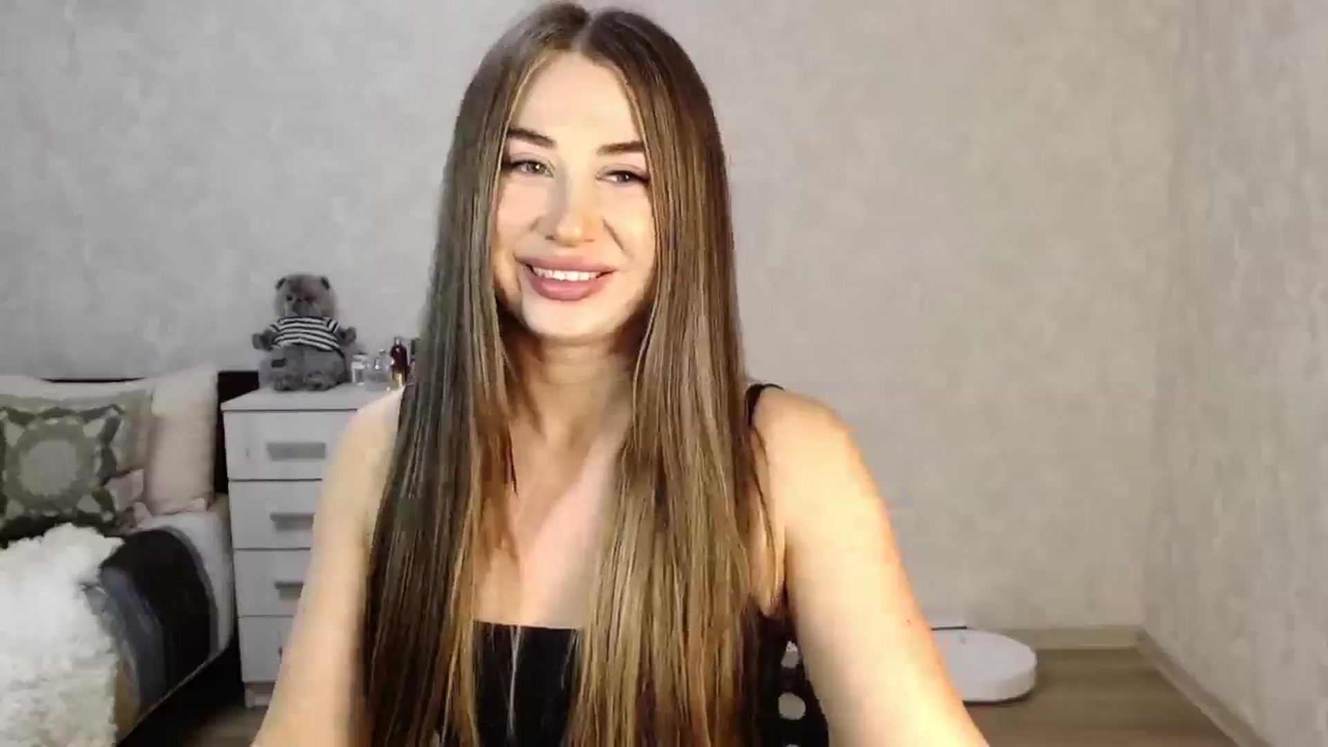 Gallery image thumbnail from SaintNicole's myfreecams stream on, 08/20/2025, 22:56 image 9 of 20