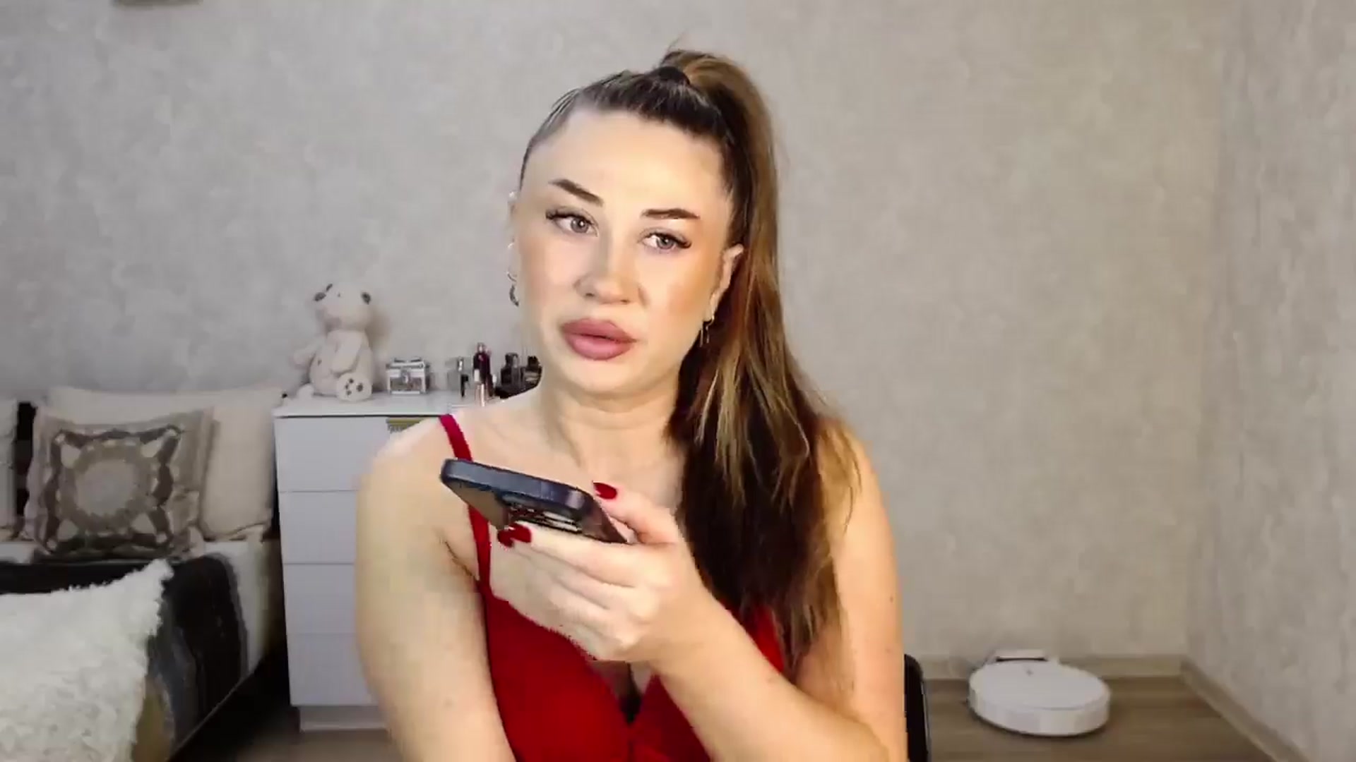 Gallery image thumbnail from SaintNicole's myfreecams stream on, 09/24/2025, 18:29 image 7 of 20