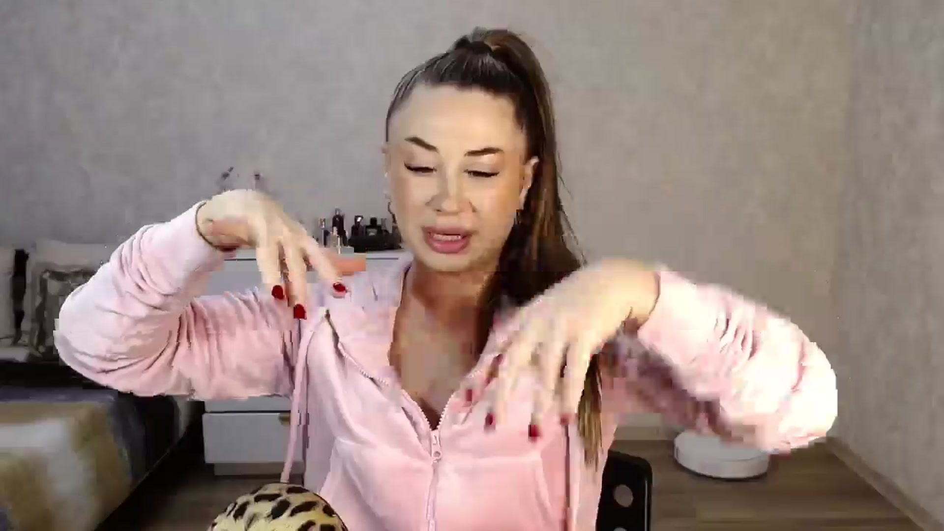 Gallery image thumbnail from SaintNicole's myfreecams stream on, 09/24/2025, 19:42 image 13 of 20