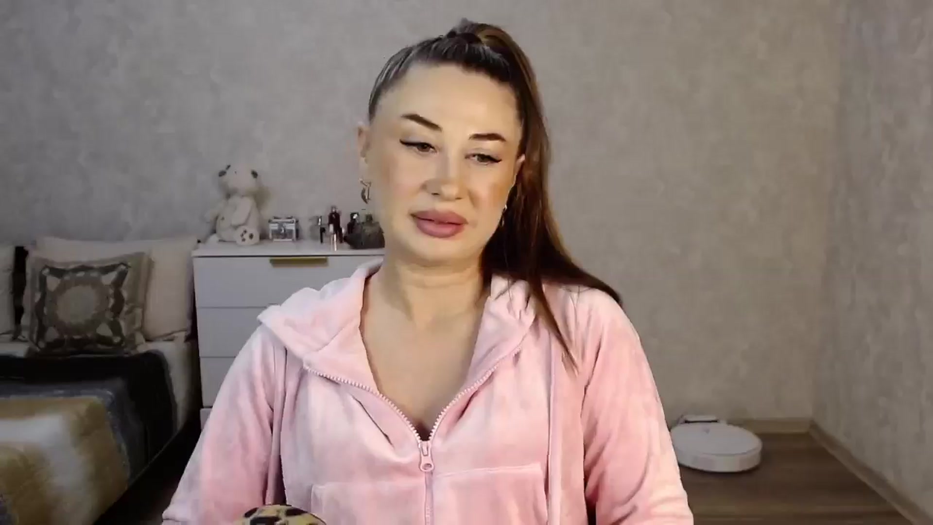 Gallery image thumbnail from SaintNicole's myfreecams stream on, 09/24/2025, 19:42 image 12 of 20