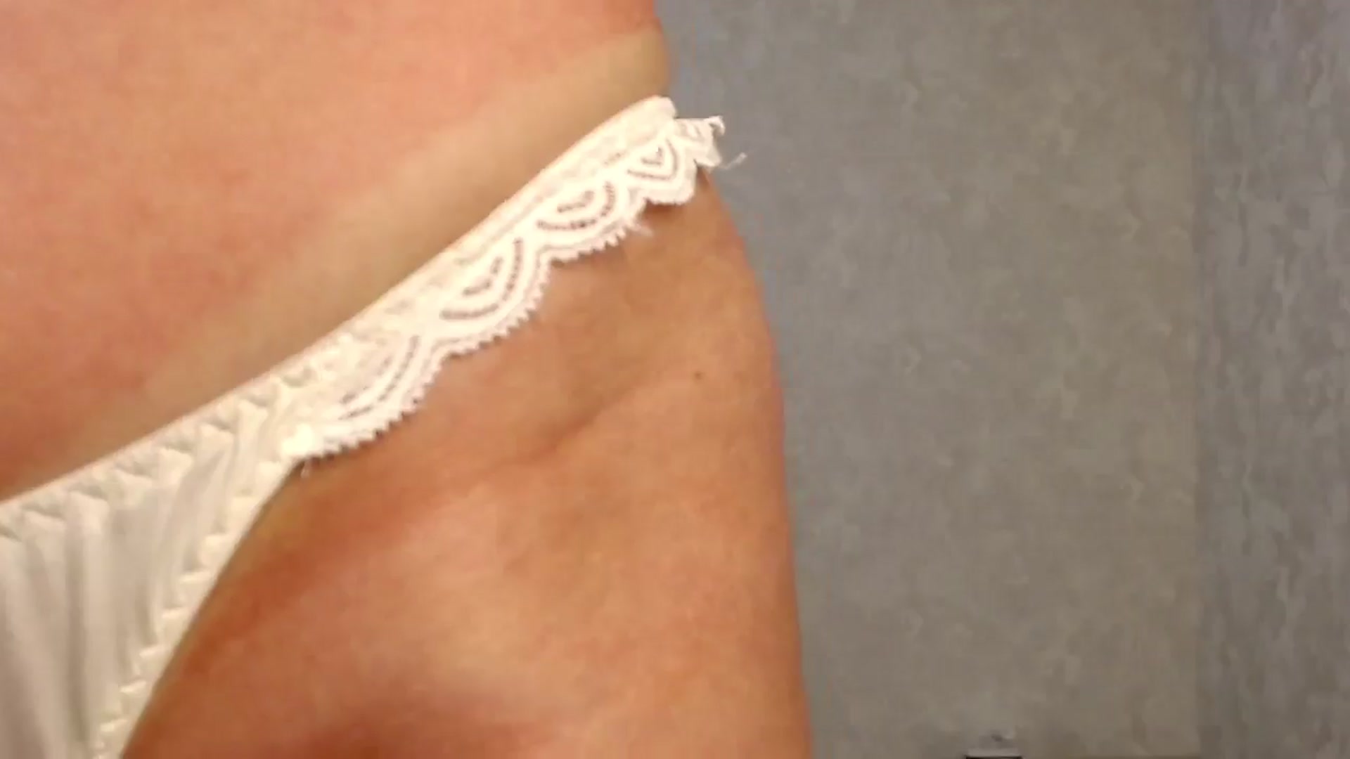Gallery image thumbnail from SaintNicole's myfreecams stream on, 10/25/2025, 24:14 image 16 of 20