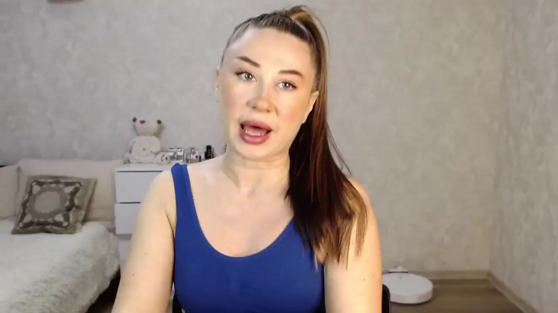 Gallery image thumbnail from SaintNicole's myfreecams stream on, 12/05/2025, 19:53 image 13 of 20