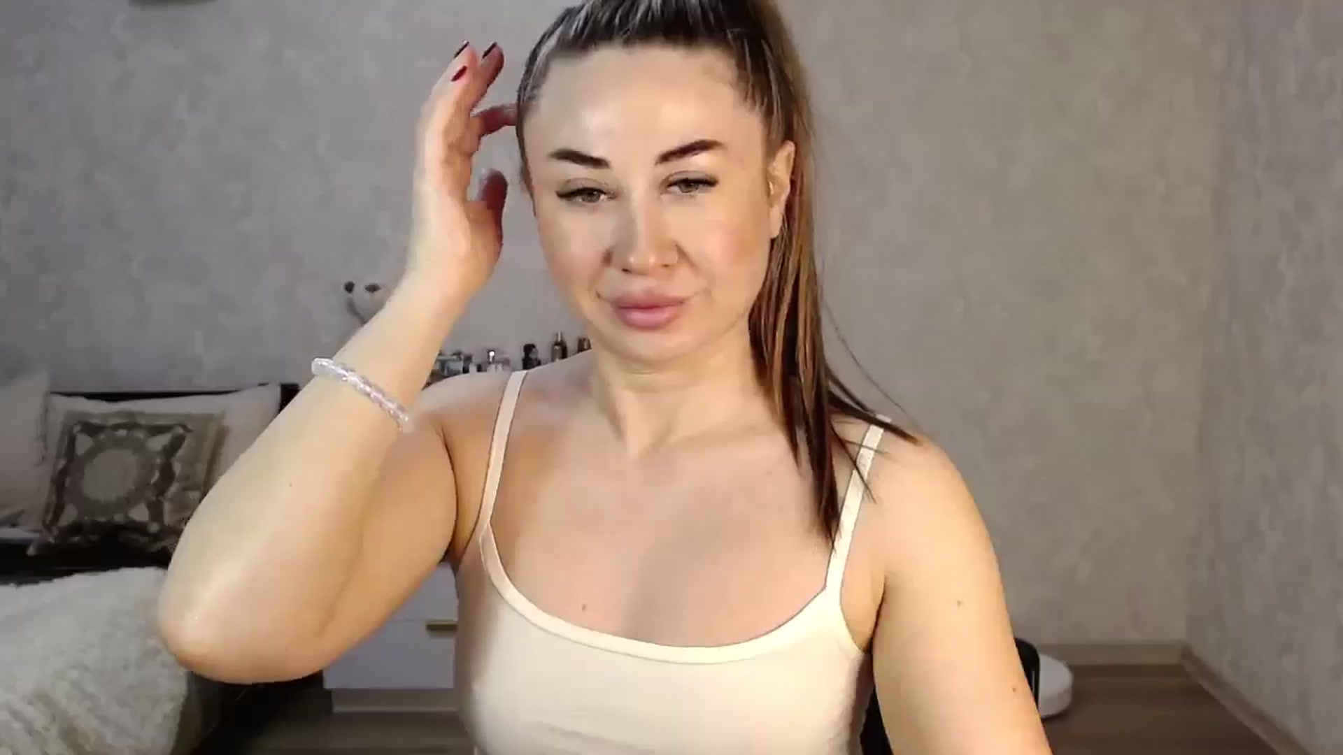Gallery image thumbnail from SaintNicole's myfreecams stream on, 12/27/2025, 18:38 image 17 of 20