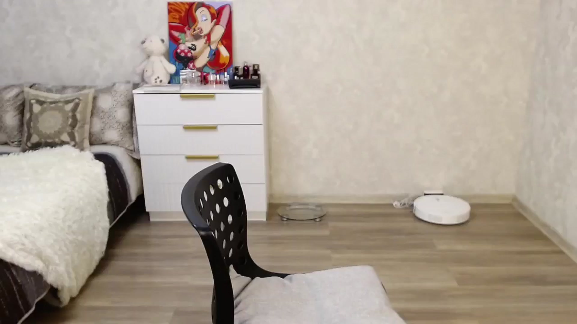Gallery image thumbnail from SaintNicole's myfreecams stream on, 02/05/2026, 19:32 image 17 of 20