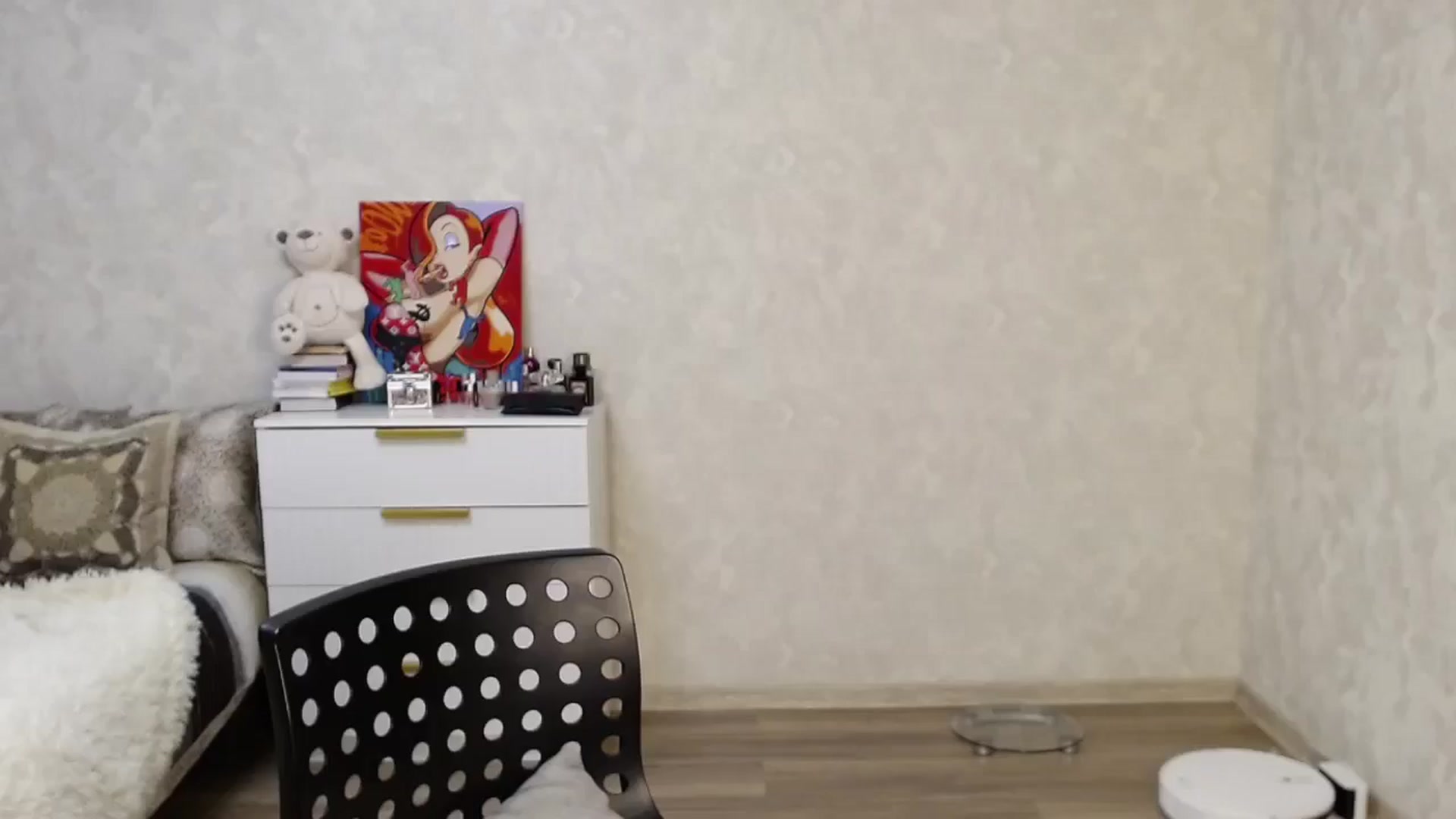 Gallery image thumbnail from SaintNicole's myfreecams stream on, 03/25/2026, 19:11 image 4 of 20