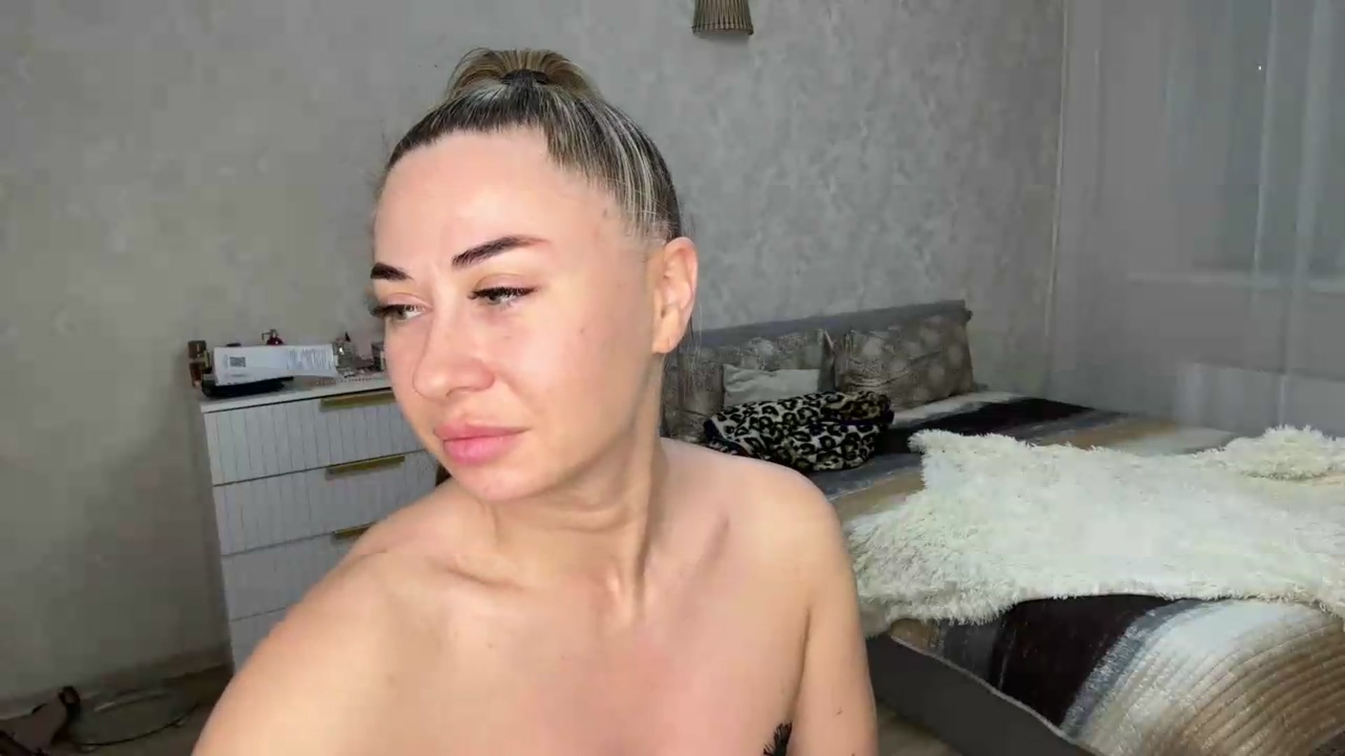 Gallery image thumbnail from SaintNicole's myfreecams stream on, 06/11/2026, 21:44 image 2 of 20