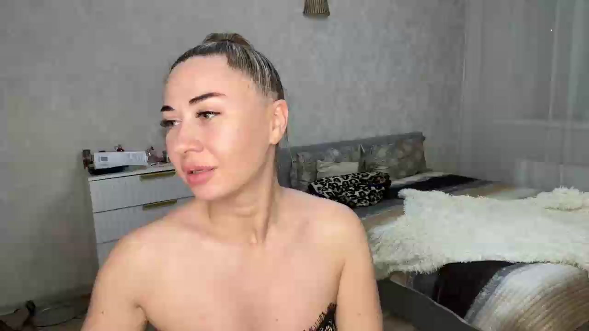 Gallery image thumbnail from SaintNicole's myfreecams stream on, 06/11/2026, 21:44 image 1 of 20