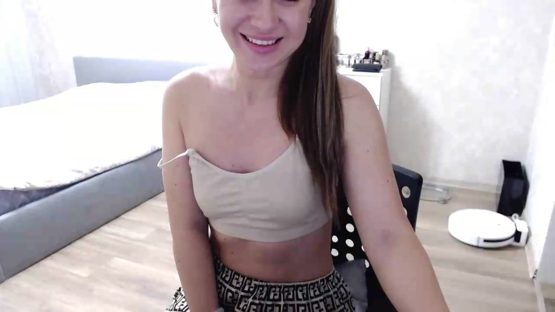 Gallery image thumbnail from SaintNicole's myfreecams stream on, 07/29/2026, 21:08 image 4 of 20