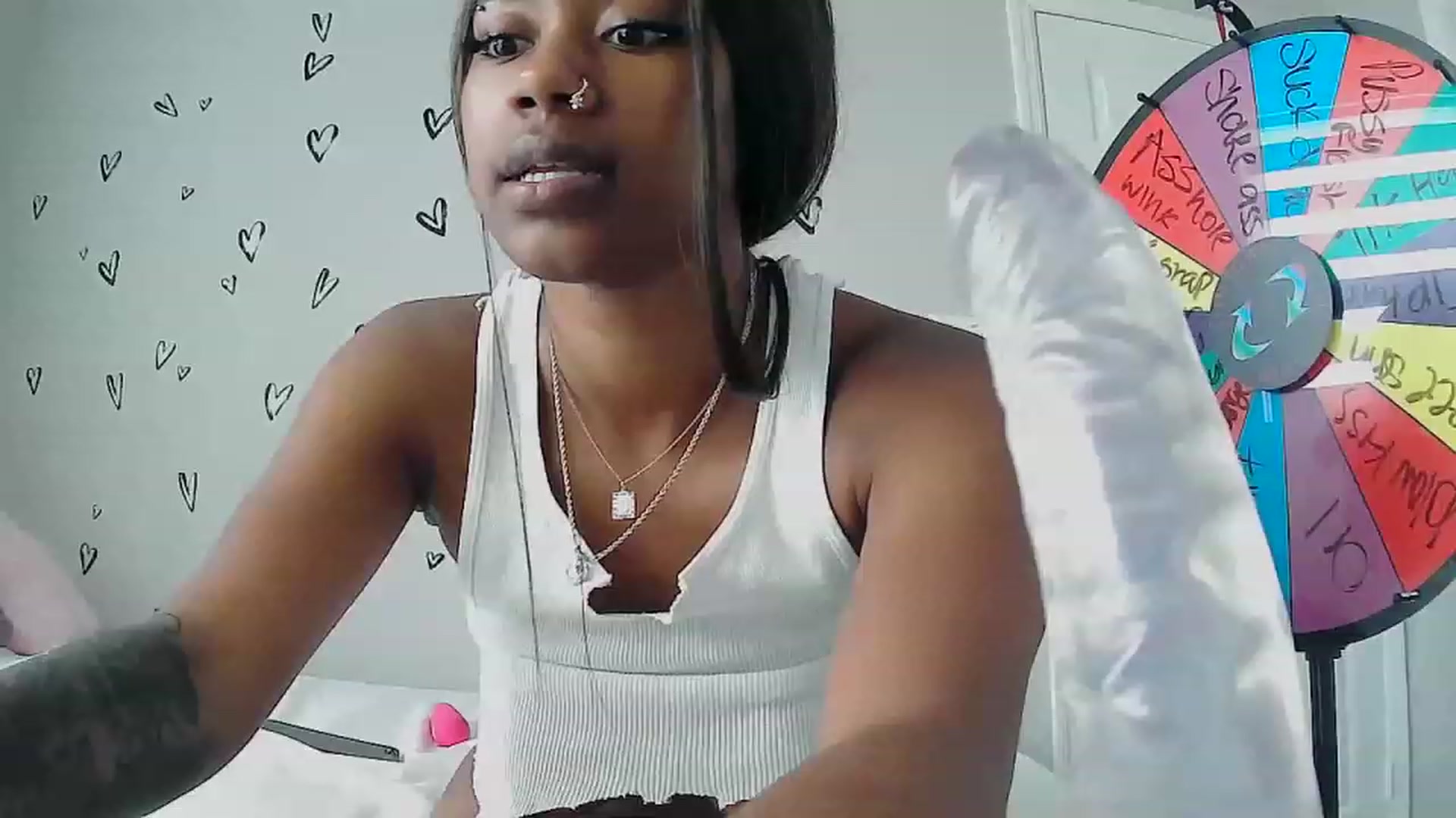 Gallery image thumbnail from Saj_Sexy's myfreecams stream on, 05/31/2023, 15:40 image 17 of 20