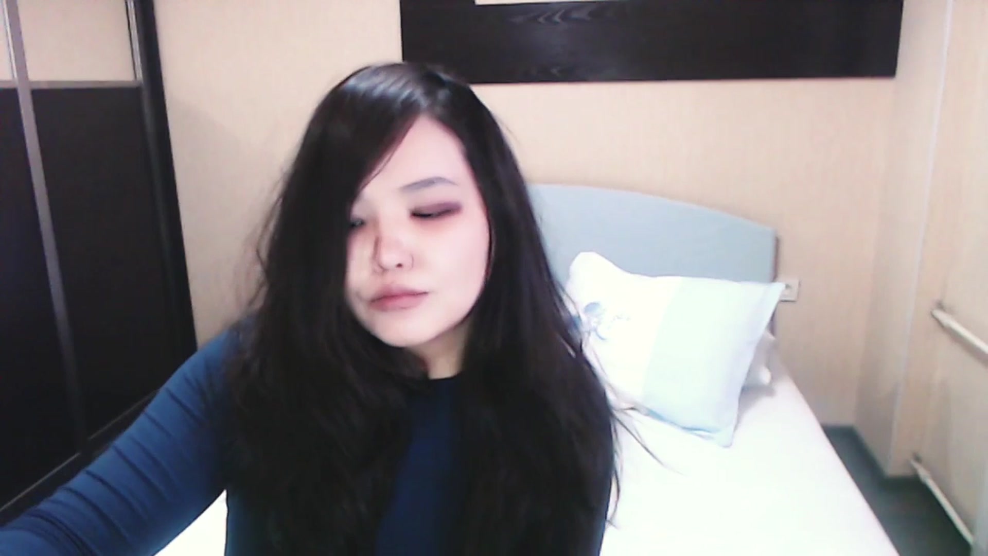 Gallery image thumbnail from SakuraMai's myfreecams stream on, 12/23/2024, 08:36 image 12 of 20