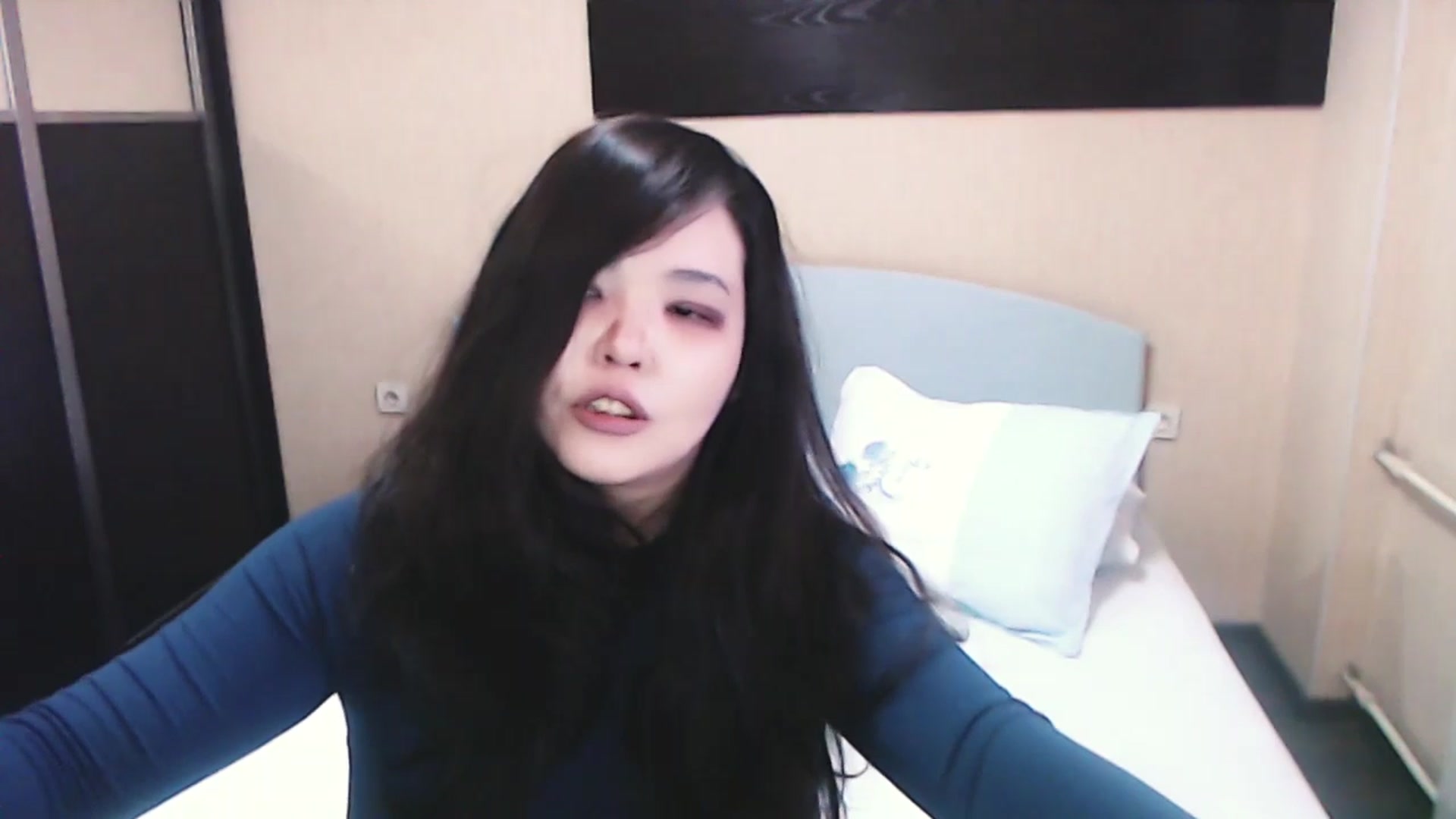 Gallery image thumbnail from SakuraMai's myfreecams stream on, 12/23/2024, 08:36 image 11 of 20