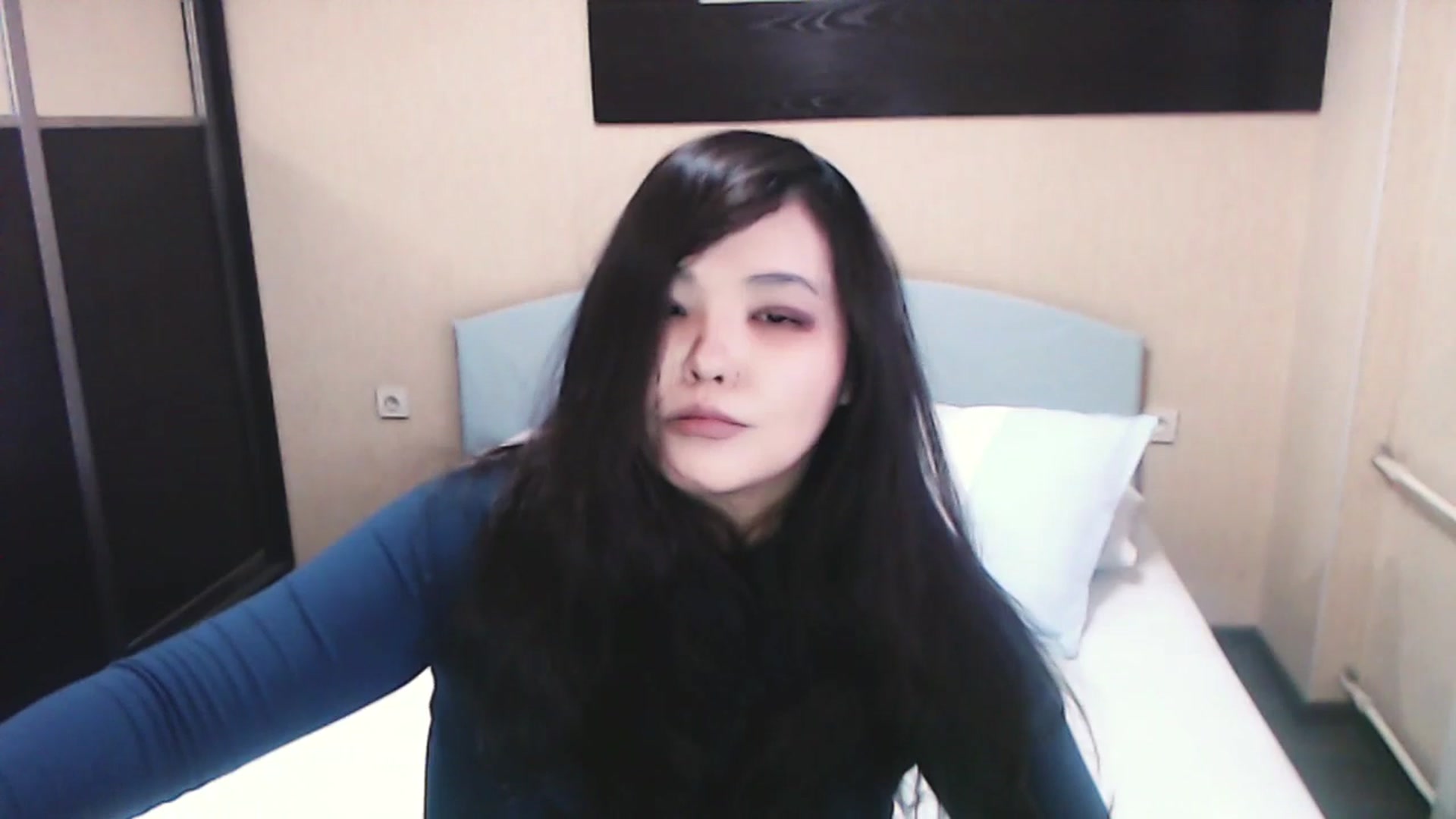 Gallery image thumbnail from SakuraMai's myfreecams stream on, 12/23/2024, 08:36 image 14 of 20