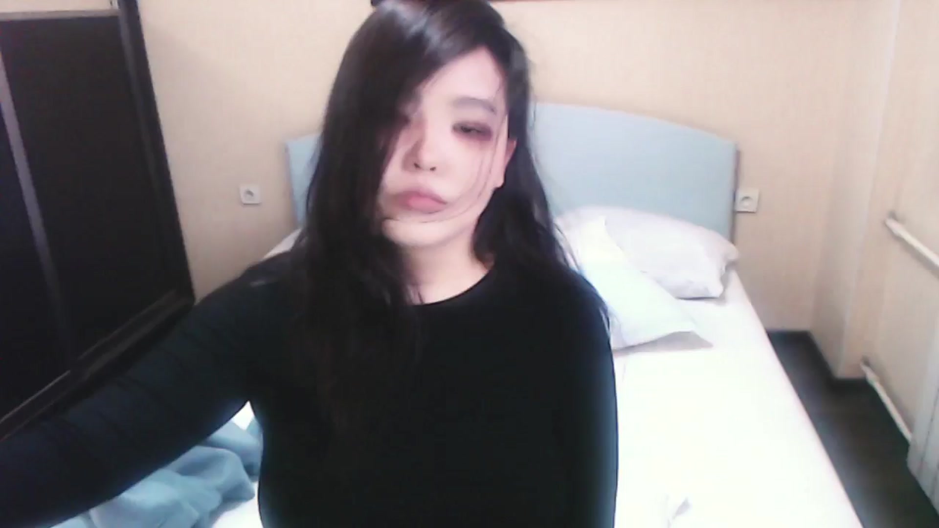 Gallery image thumbnail from SakuraMai's myfreecams stream on, 12/25/2024, 07:42 image 6 of 20