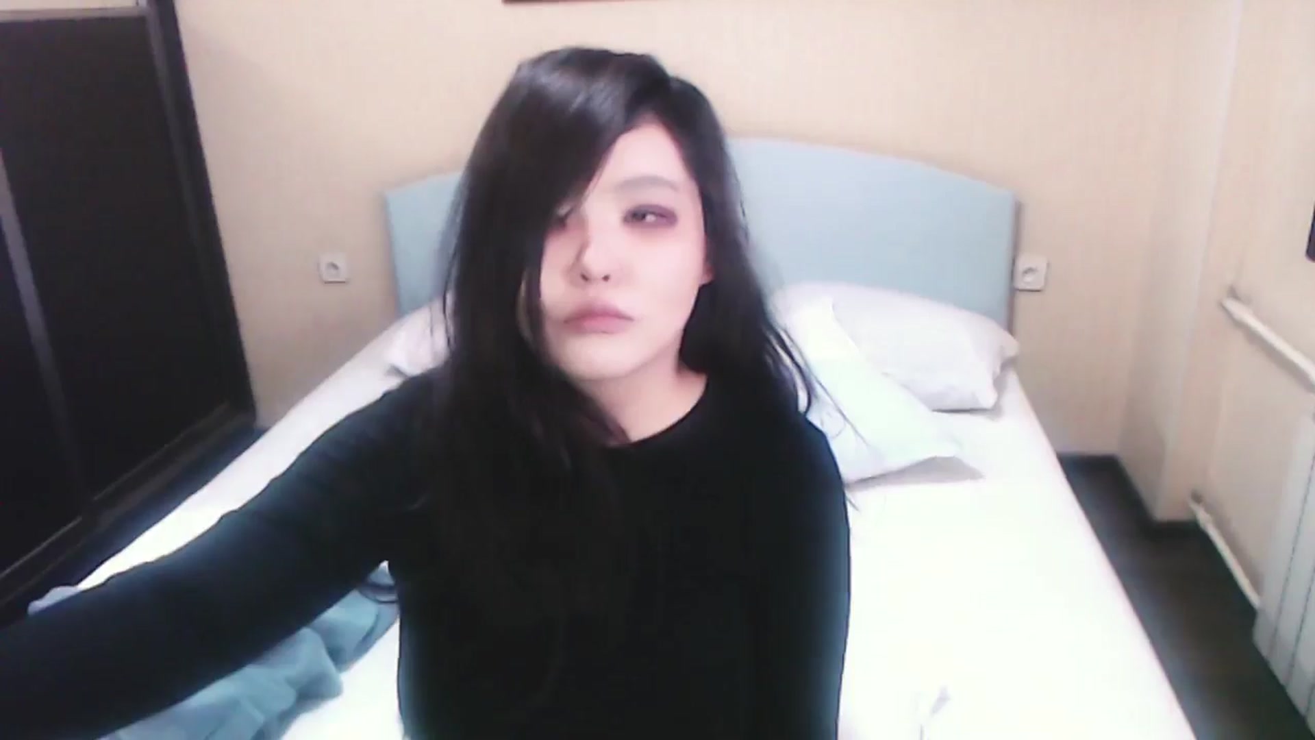 Gallery image thumbnail from SakuraMai's myfreecams stream on, 12/25/2024, 07:42 image 10 of 20