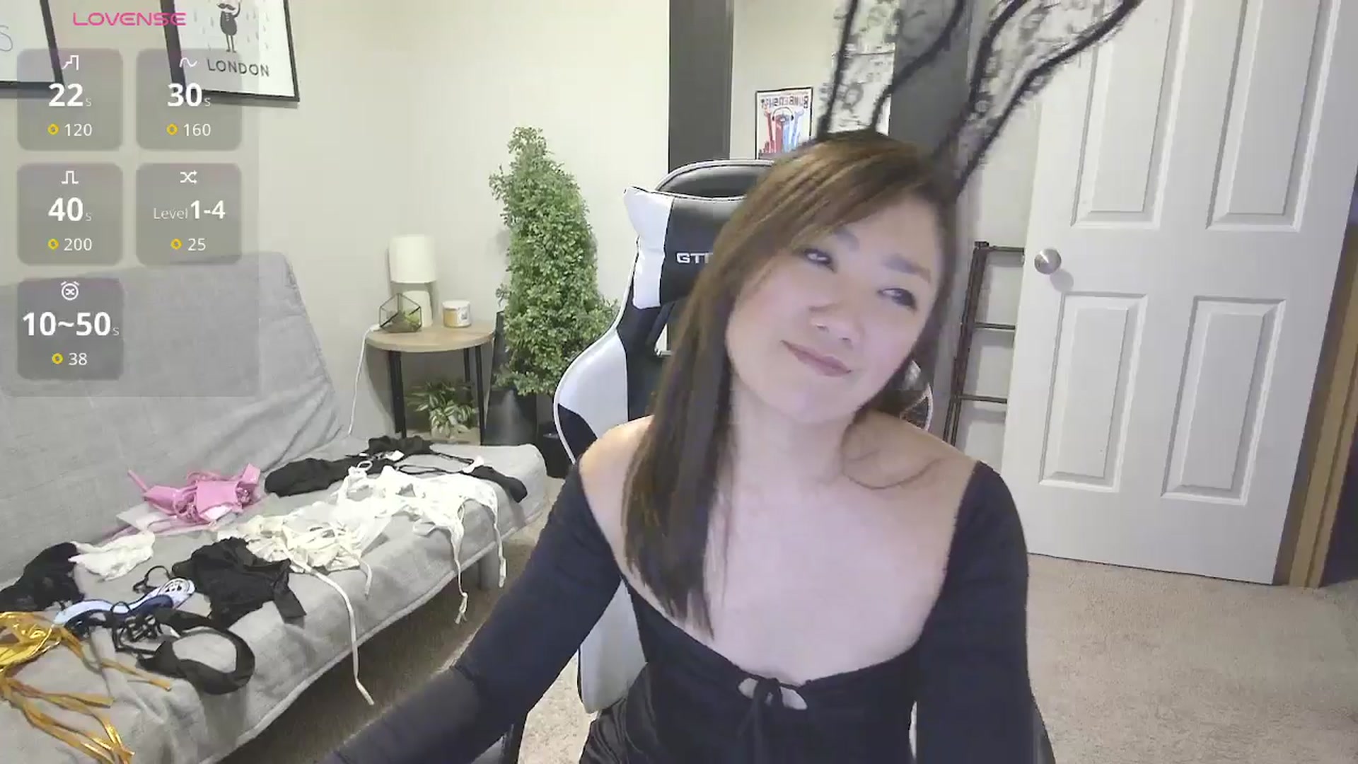 Gallery image thumbnail from Sakuura7's myfreecams stream on, 04/04/2026, 14:29 image 2 of 20