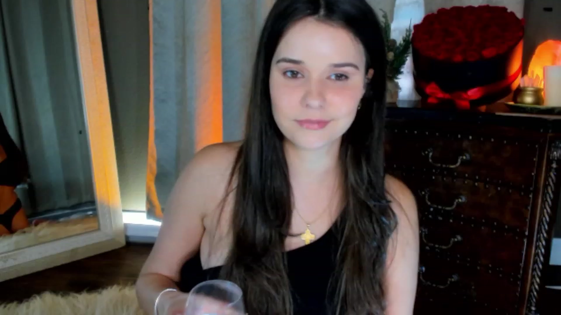 Gallery image thumbnail from SalenaStorm's myfreecams stream on, 02/04/2023, 04:40 image 4 of 20