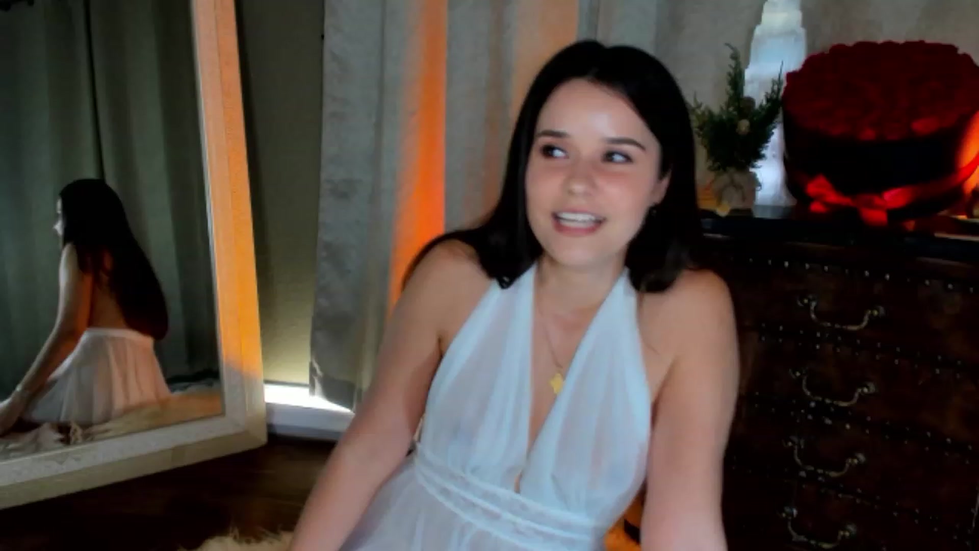 Gallery image thumbnail from SalenaStorm's myfreecams stream on, 02/06/2023, 02:28 image 7 of 20