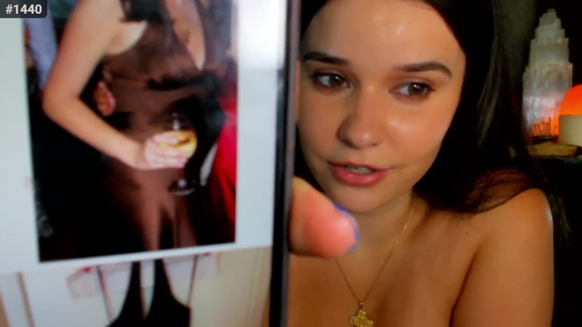 Gallery image thumbnail from SalenaStorm's myfreecams stream on, 04/22/2023, 03:50 image 3 of 20
