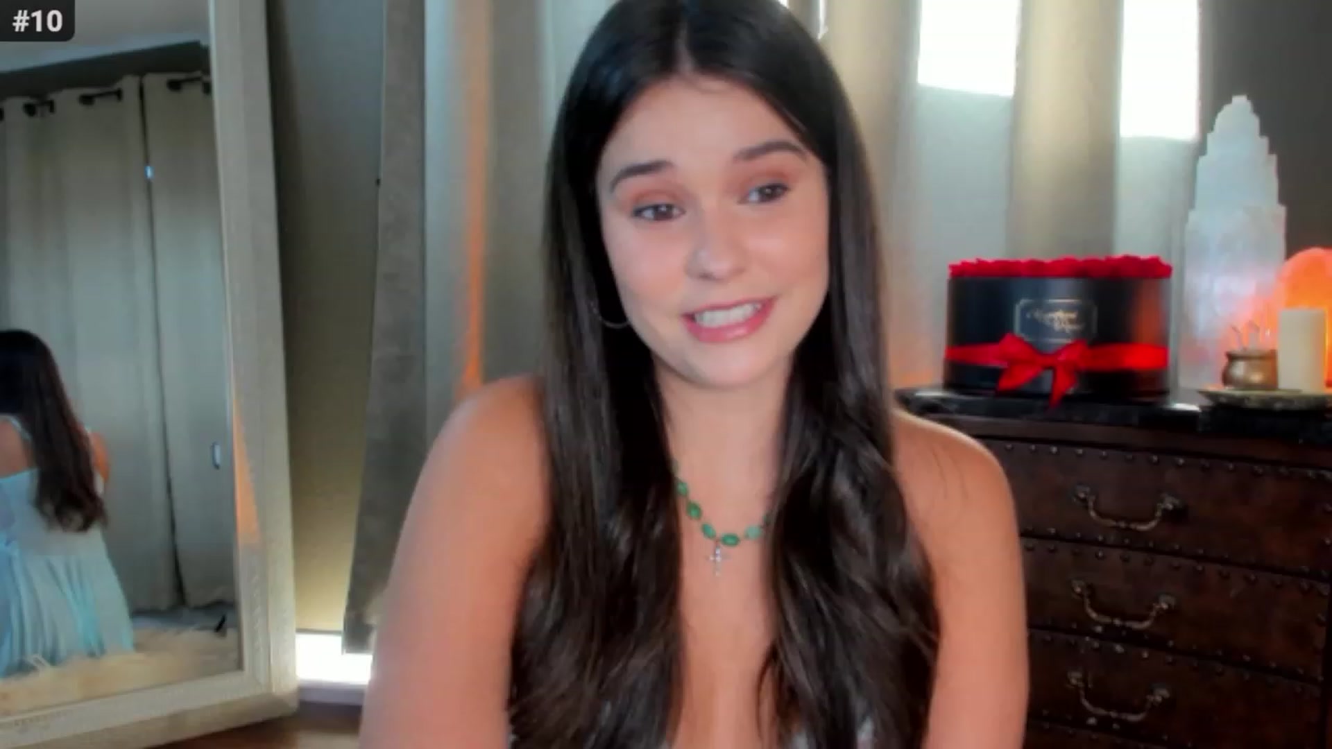 Gallery image thumbnail from SalenaStorm's myfreecams stream on, 05/12/2023, 03:29 image 3 of 20