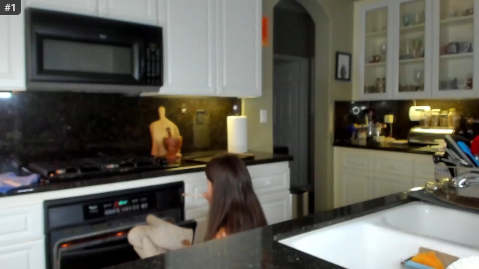 Gallery image thumbnail from SalenaStorm's myfreecams stream on, 08/12/2023, 02:36 image 15 of 20