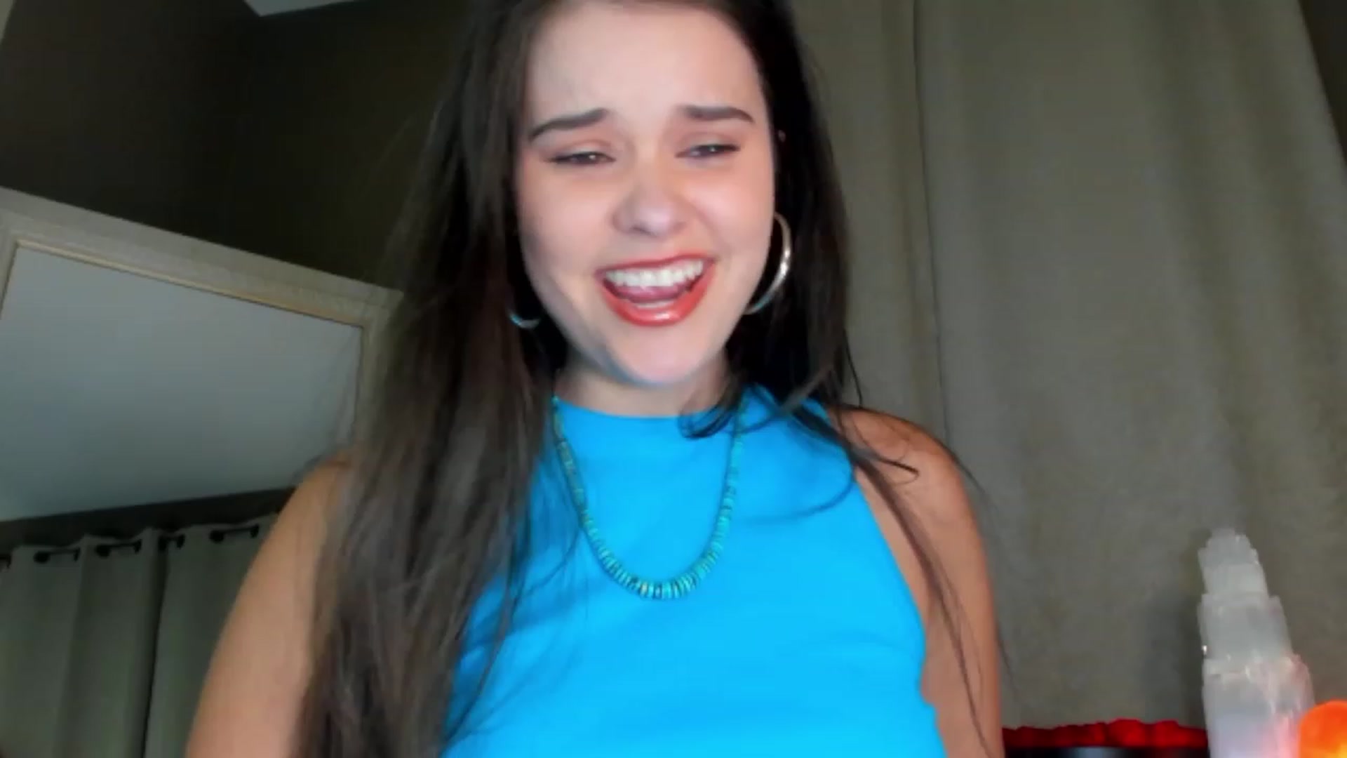 Gallery image thumbnail from SalenaStorm's myfreecams stream on, 01/09/2024, 04:45 image 13 of 20
