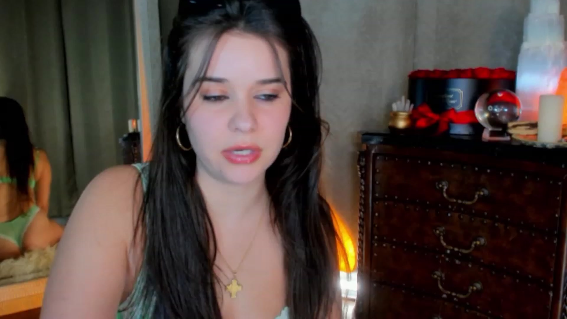 Gallery image thumbnail from SalenaStorm's myfreecams stream on, 01/11/2024, 03:05 image 18 of 20