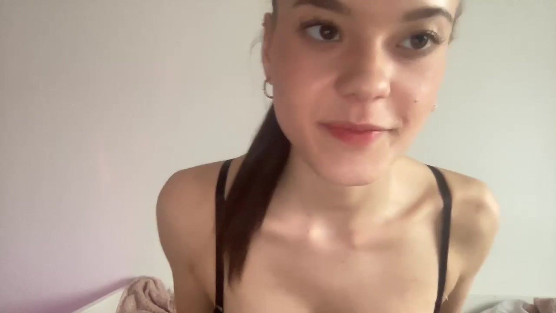 Gallery image thumbnail from SallyBlack20's myfreecams stream on, 03/11/2025, 12:10 image 6 of 20