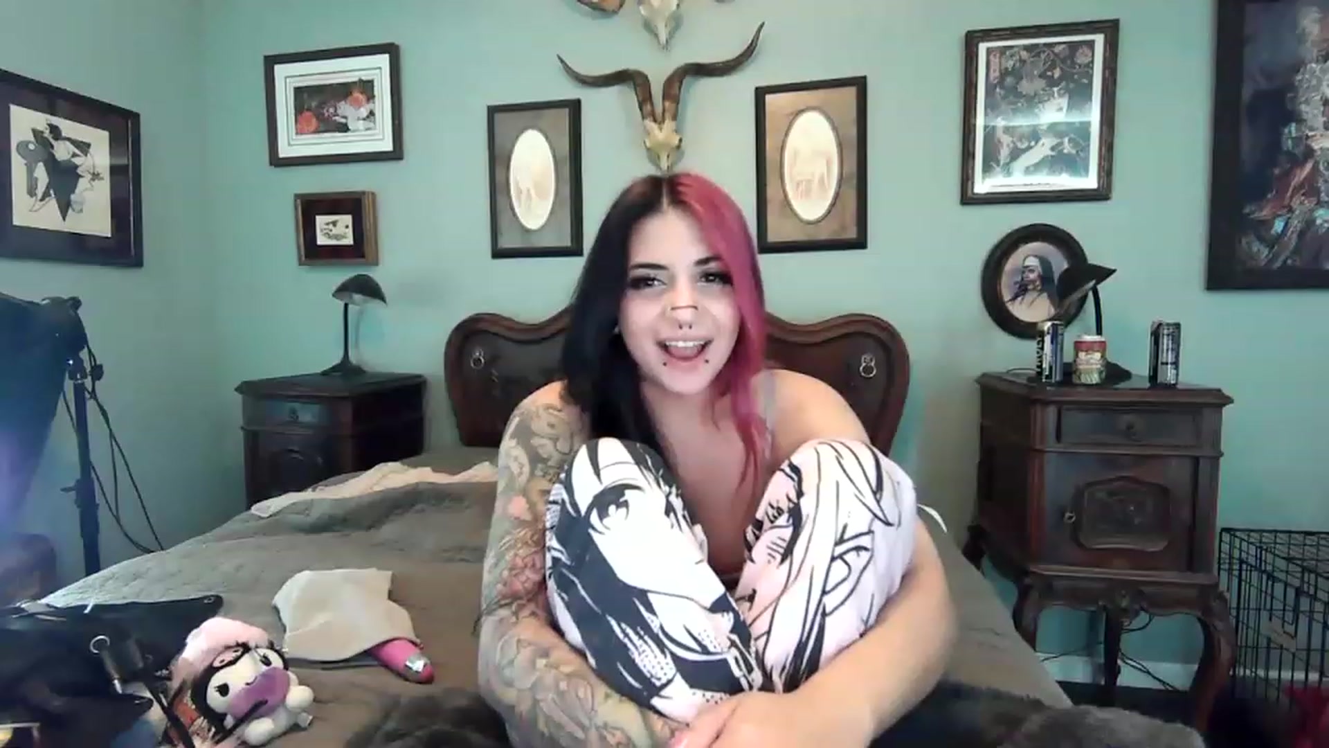 Gallery image thumbnail from Sallylyn's myfreecams stream on, 12/03/2022, 09:50 image 2 of 20