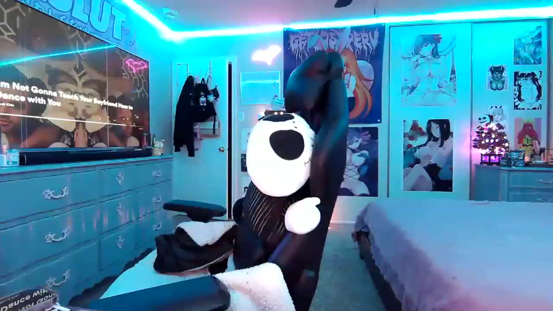 Gallery image thumbnail from Sallylyn's myfreecams stream on, 12/20/2022, 08:15 image 11 of 20