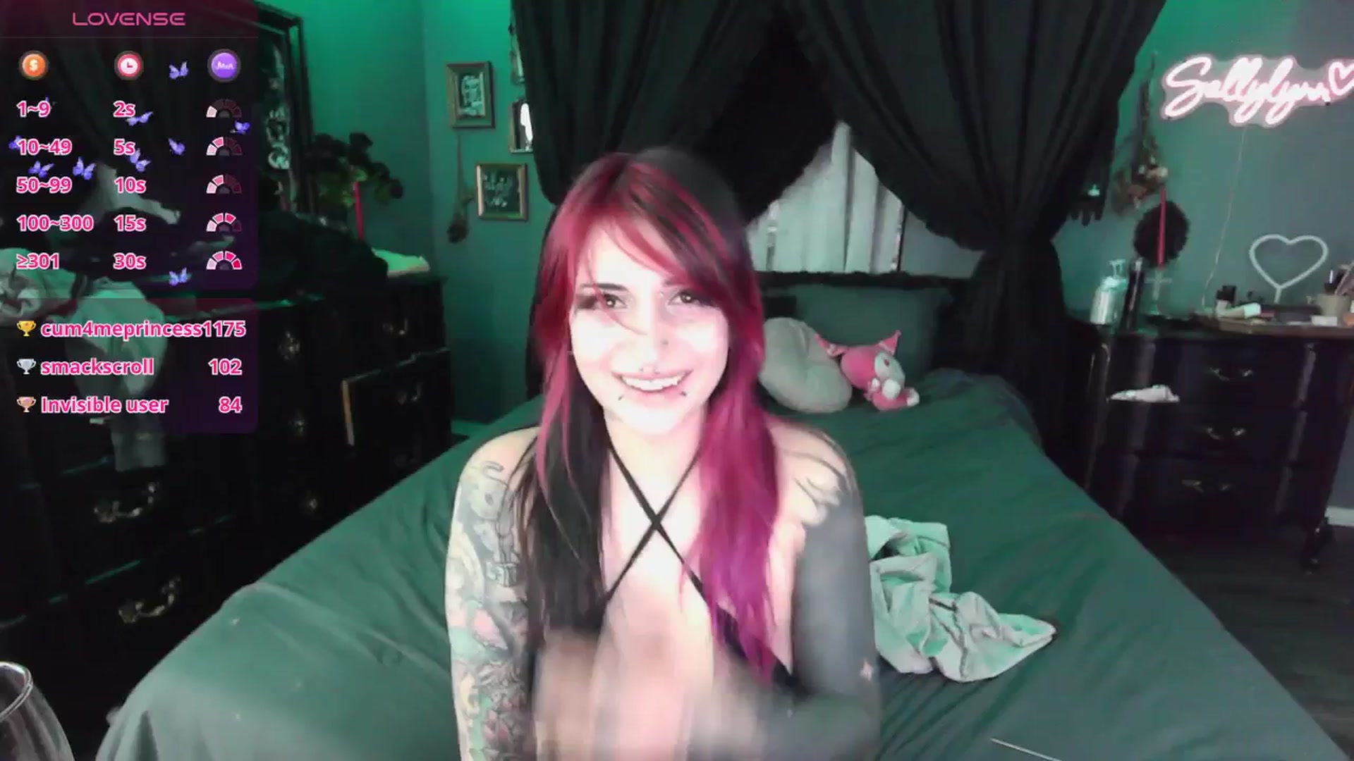 Gallery image thumbnail from Sallylynn's myfreecams stream on, 05/31/2025, 10:45 image 9 of 20