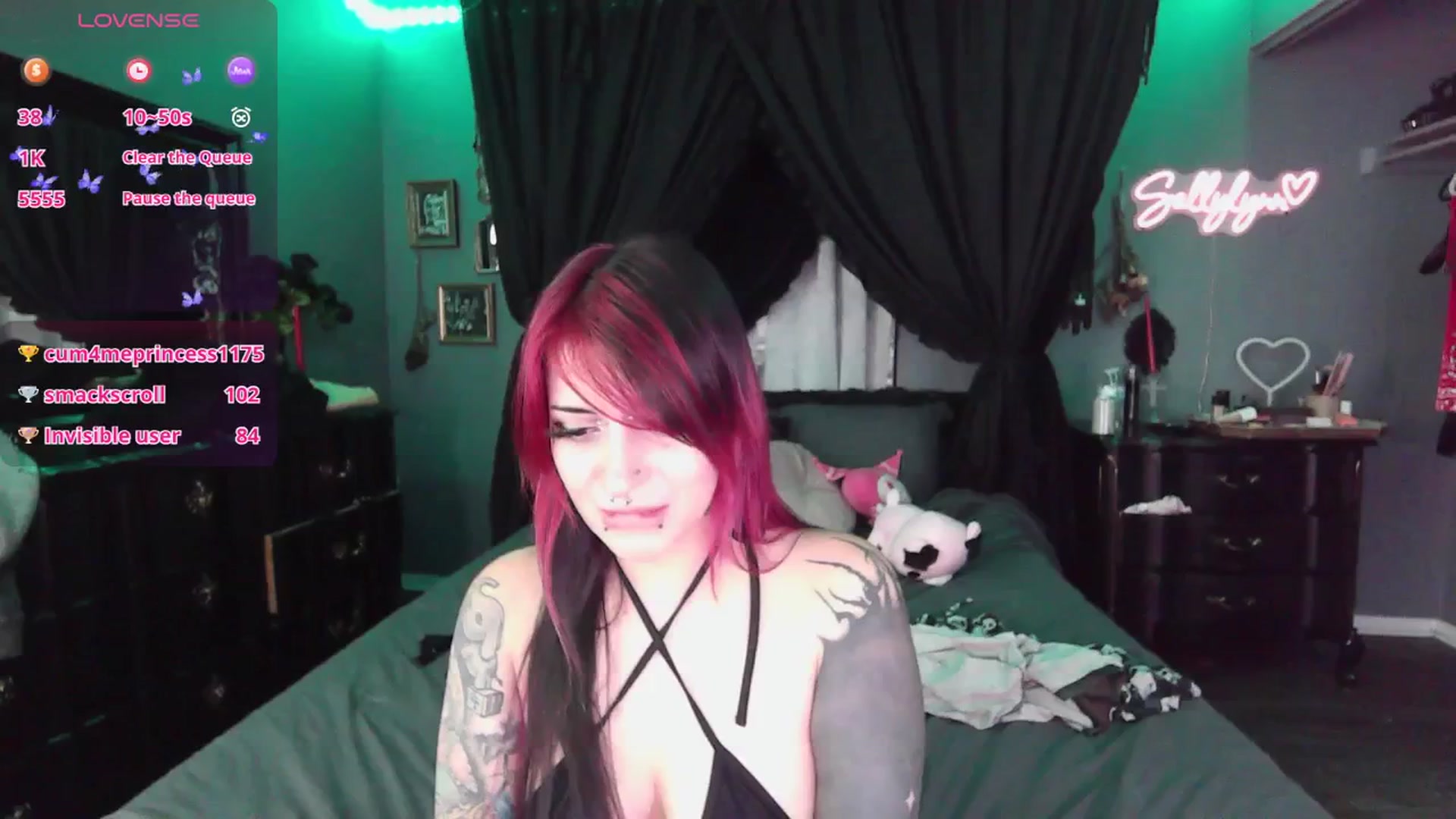 Gallery image thumbnail from Sallylynn's myfreecams stream on, 05/31/2025, 10:45 image 2 of 20