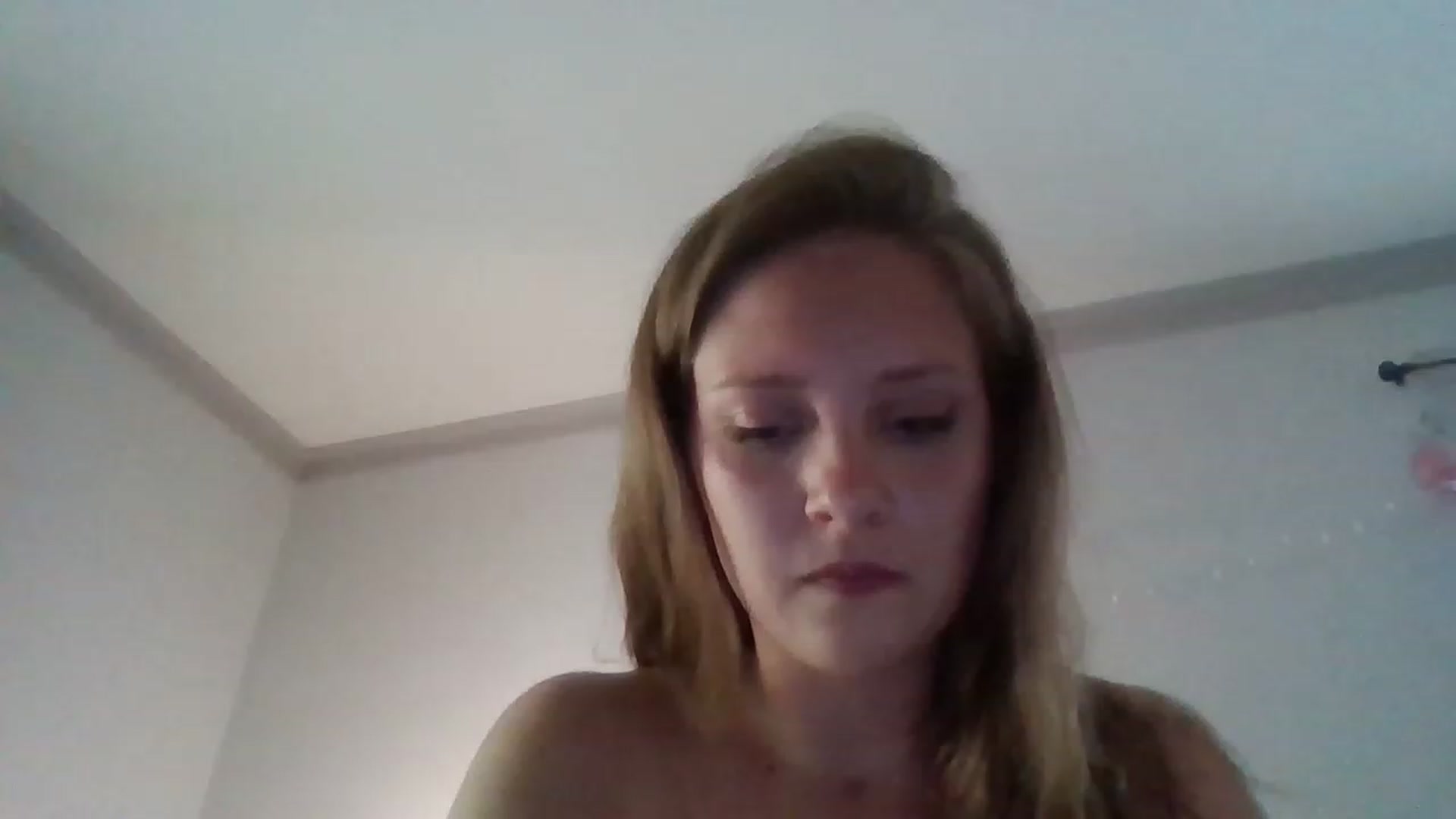 Gallery image thumbnail from Sallywalker2's myfreecams stream on, 06/05/2023, 15:04 image 9 of 20