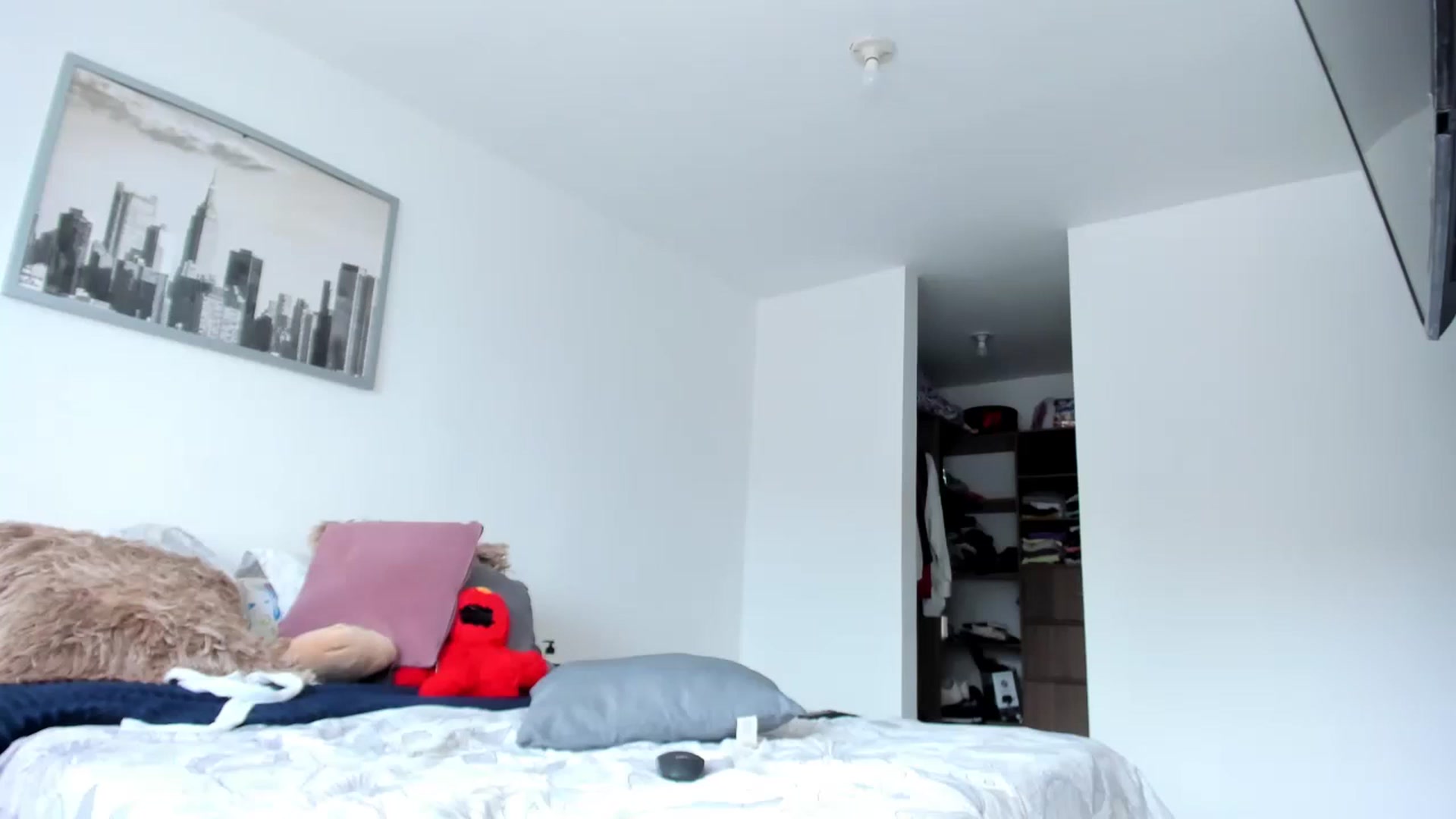 Gallery image thumbnail from Salogarces's myfreecams stream on, 11/19/2022, 18:47 image 18 of 20