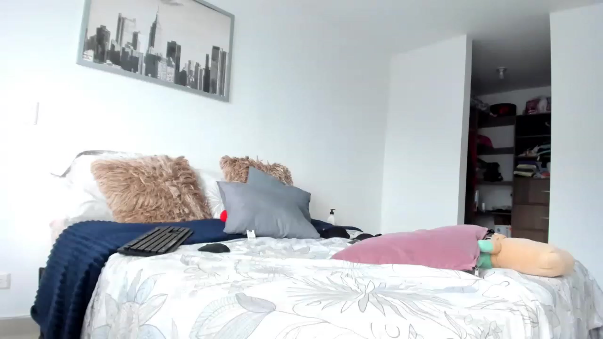 Gallery image thumbnail from Salogarces's myfreecams stream on, 11/21/2022, 14:46 image 1 of 20