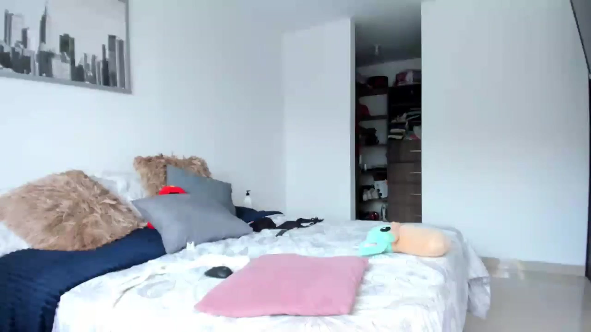 Gallery image thumbnail from Salogarces's myfreecams stream on, 11/21/2022, 16:14 image 13 of 20