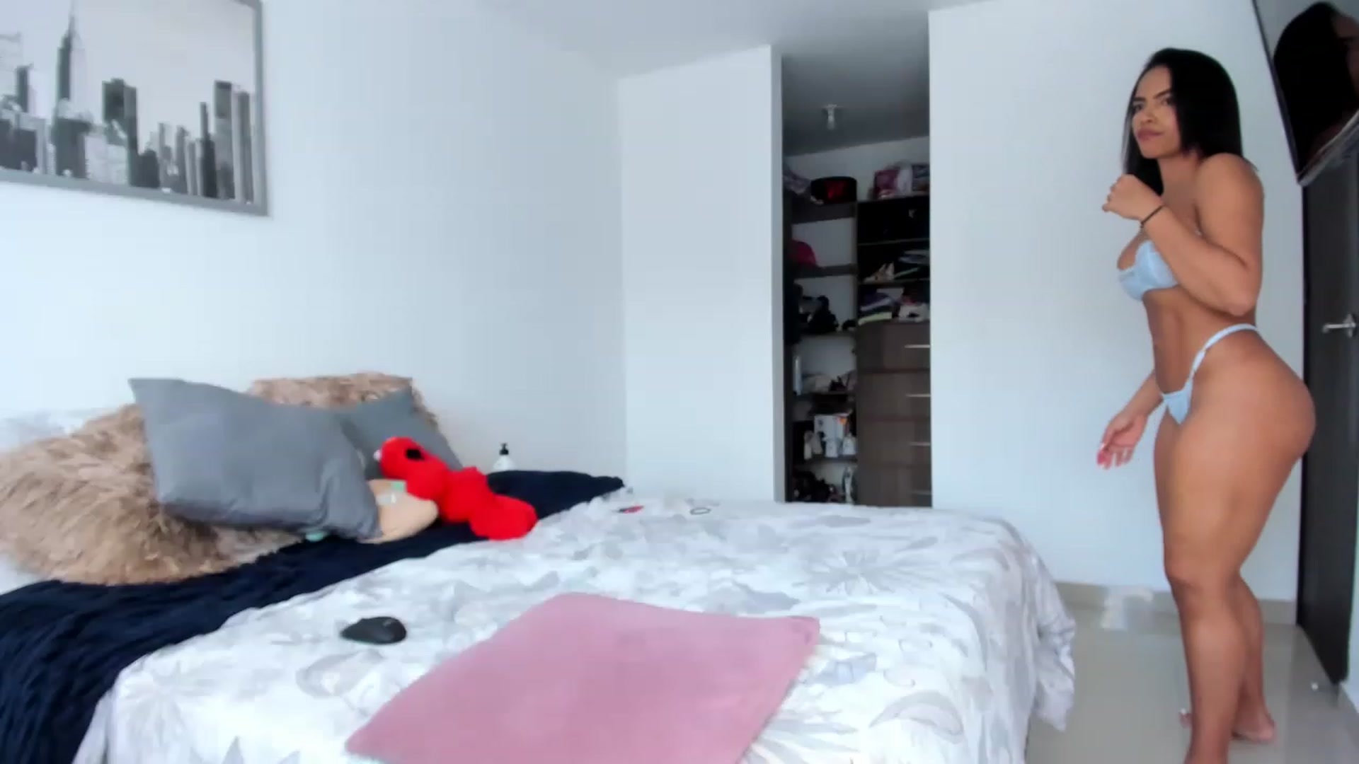 Gallery image thumbnail from Salogarces's myfreecams stream on, 11/22/2022, 18:40 image 15 of 20