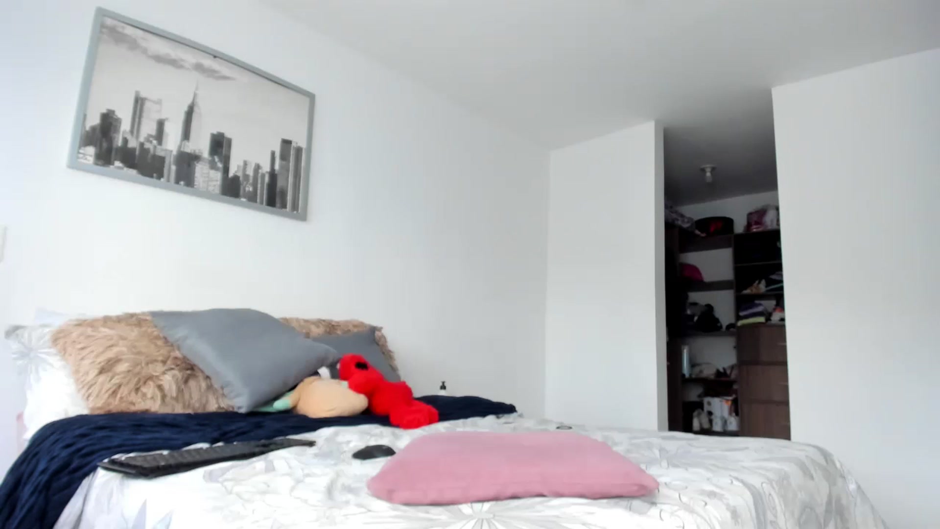 Gallery image thumbnail from Salogarces's myfreecams stream on, 11/22/2022, 21:05 image 8 of 20