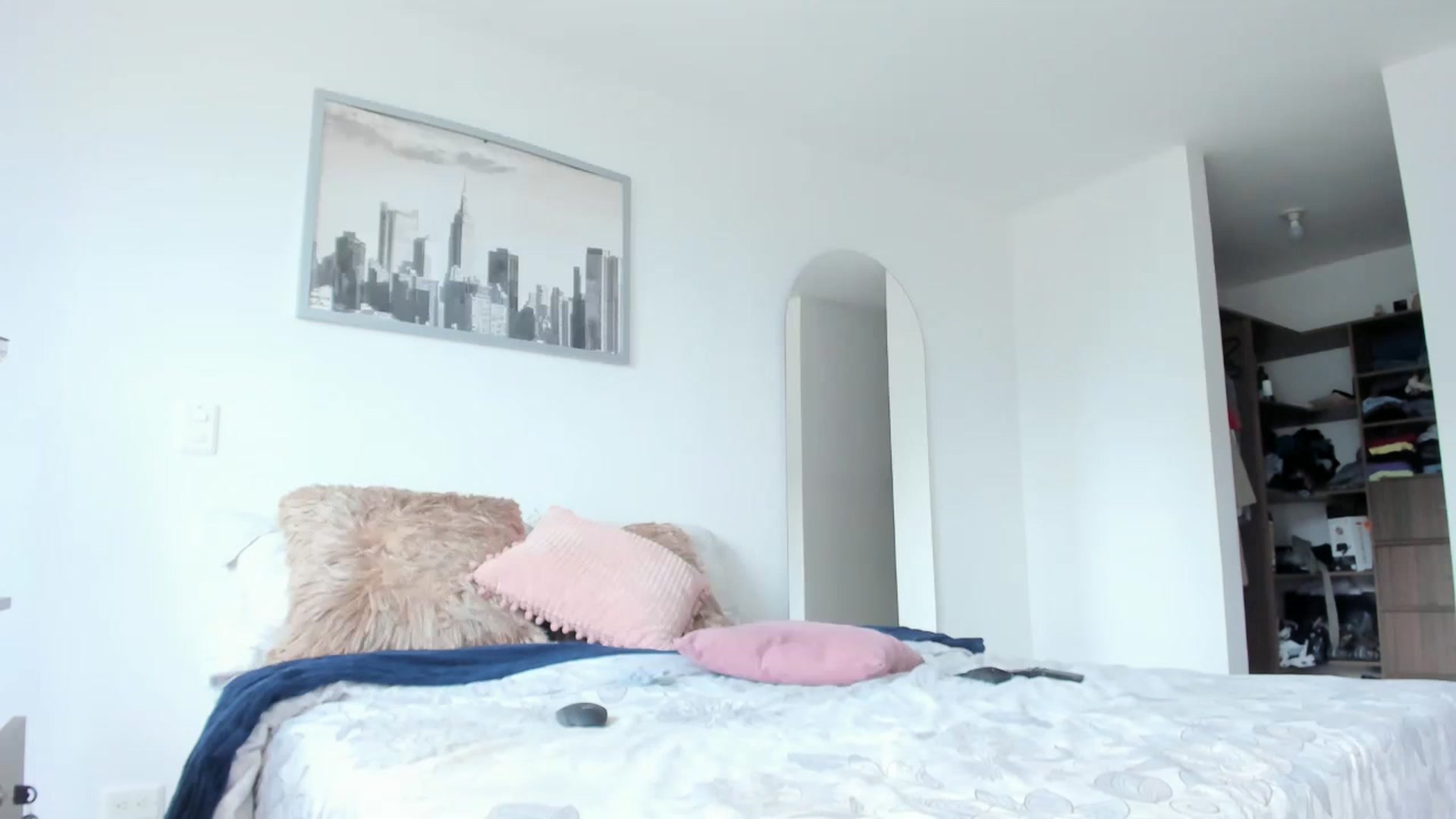 Gallery image thumbnail from Salogarces's myfreecams stream on, 02/03/2023, 17:15 image 5 of 20