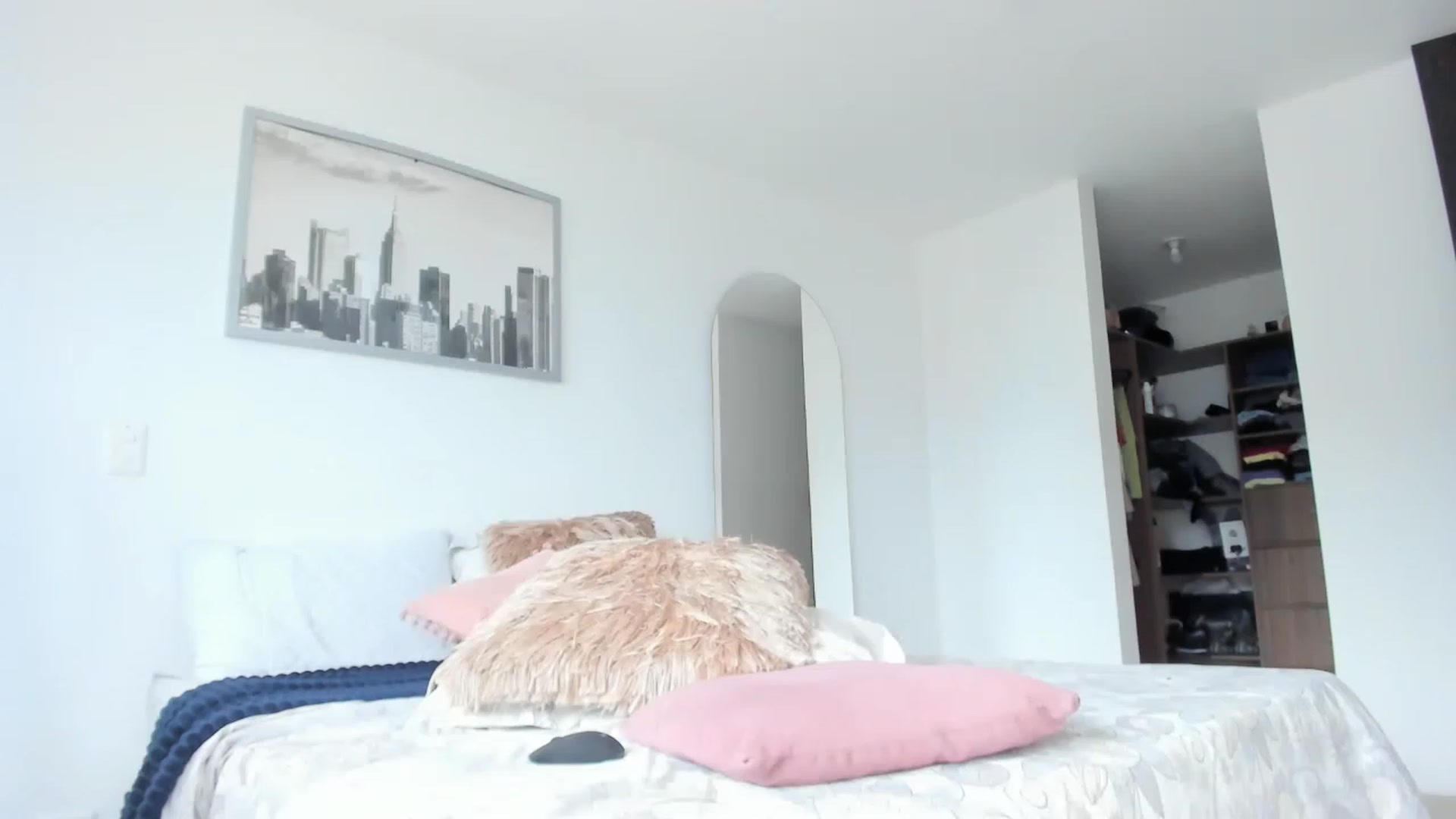 Gallery image thumbnail from Salogarces's myfreecams stream on, 02/04/2023, 16:31 image 17 of 20